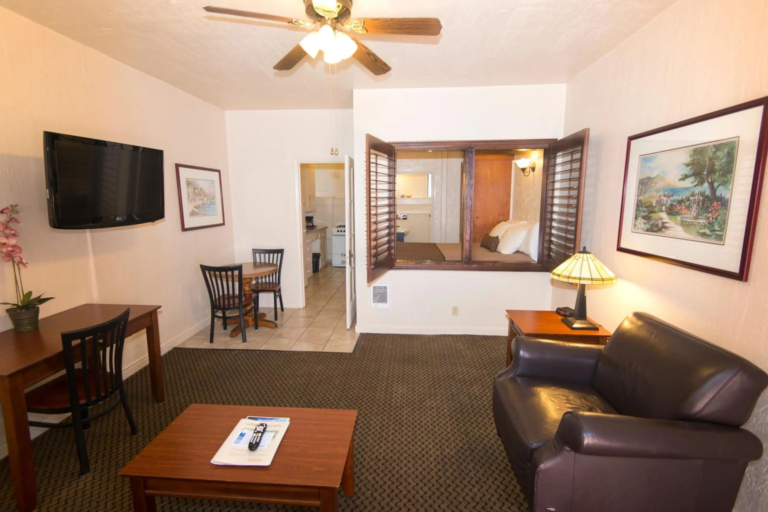 One Bedroom with Captains Bed #136 in Capitola Venetian Vacation Rentals