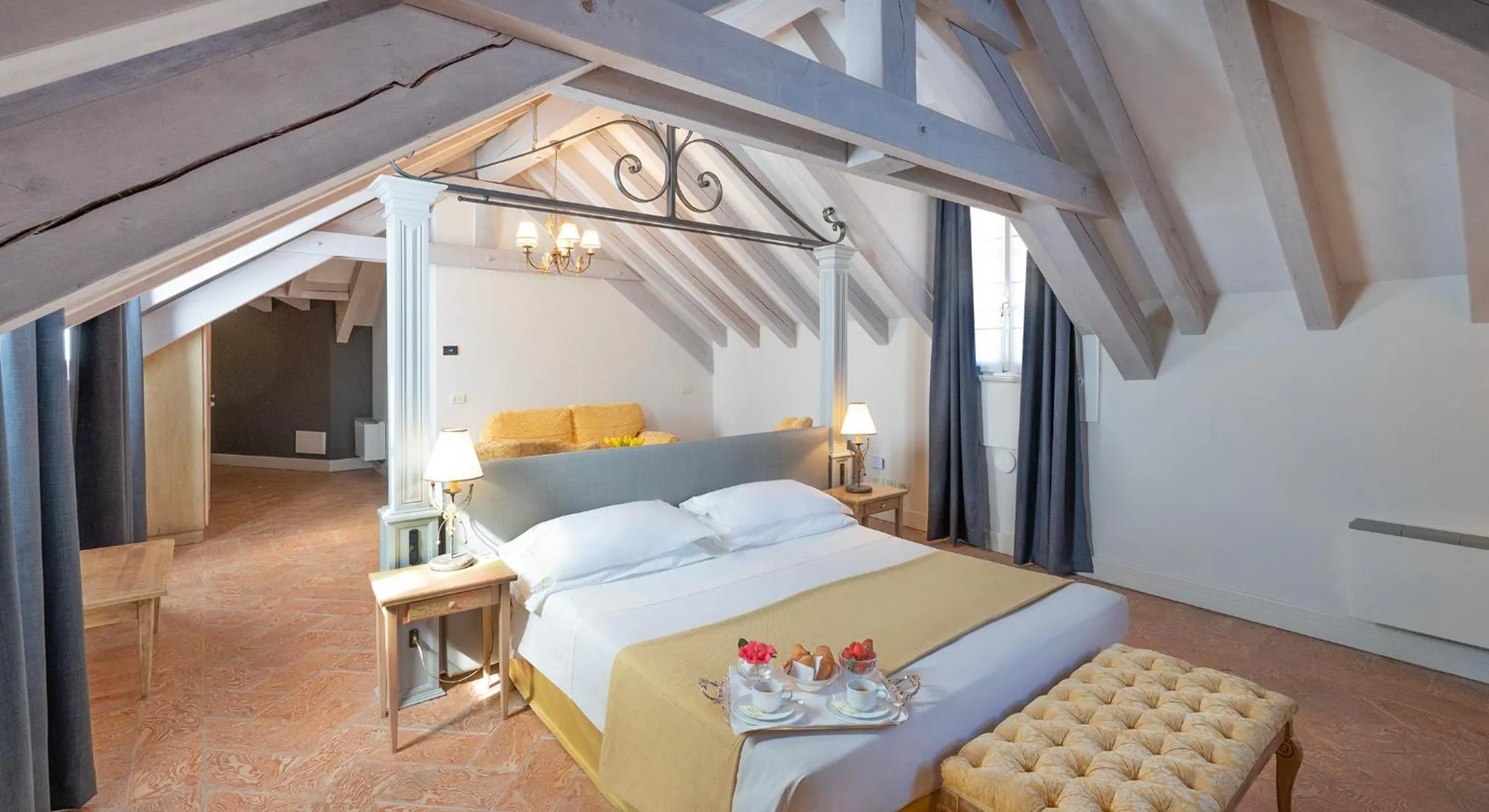 Junior Suite in Hotel Cannero