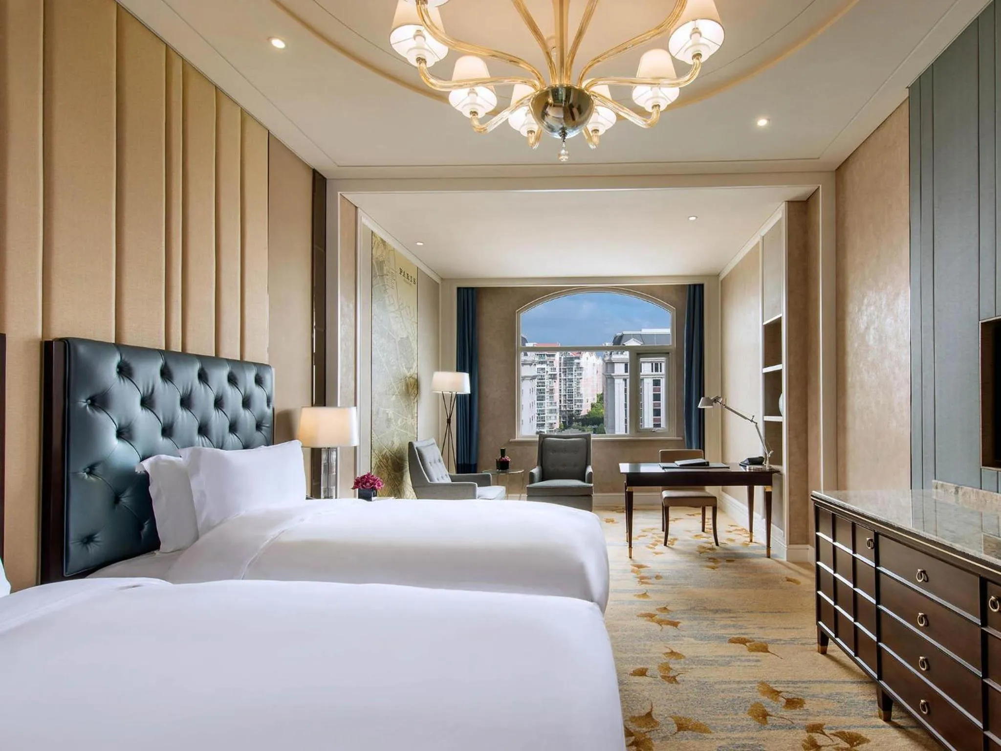 Superior Twin Room in Sofitel Shanghai Hongqiao