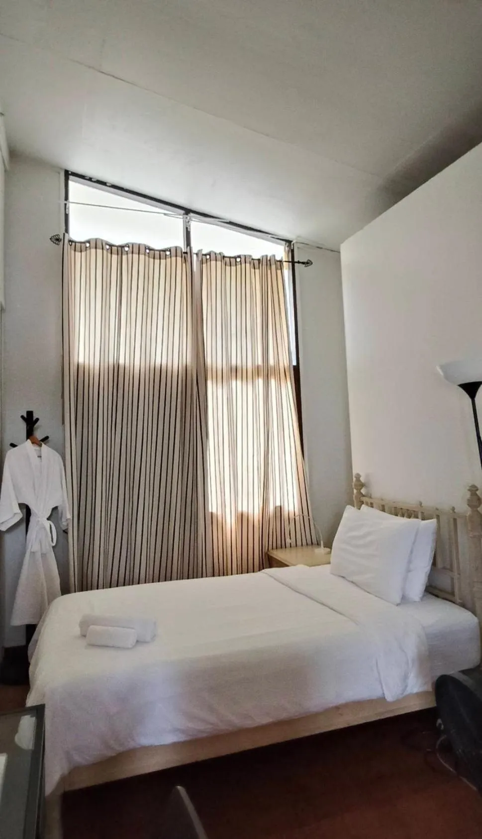 Single Room in Many Trees