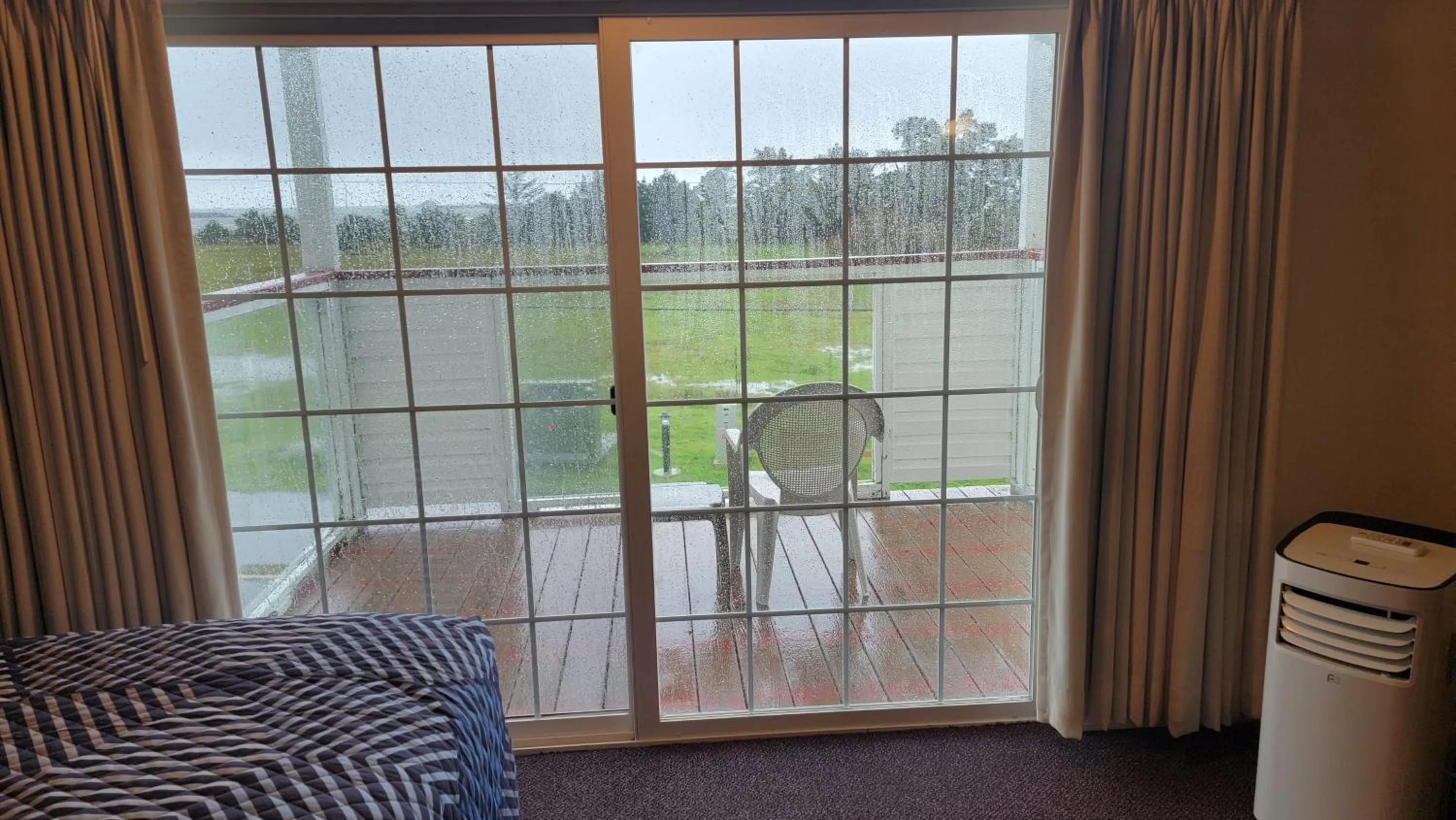 King Room with Balcony in Oceanview Inn and Suites