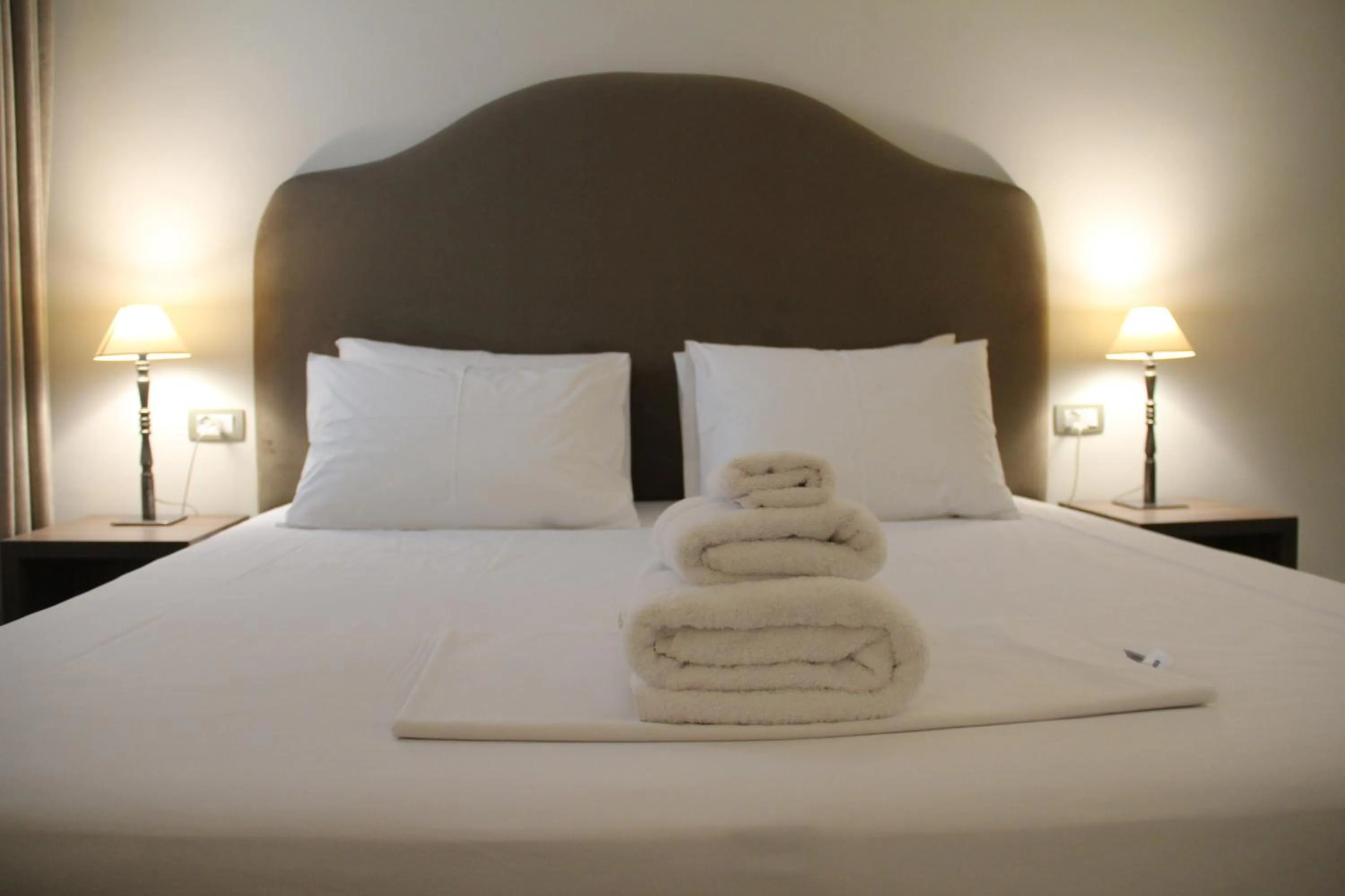 Double Room with Balcony in Hotel Hermes Tirana