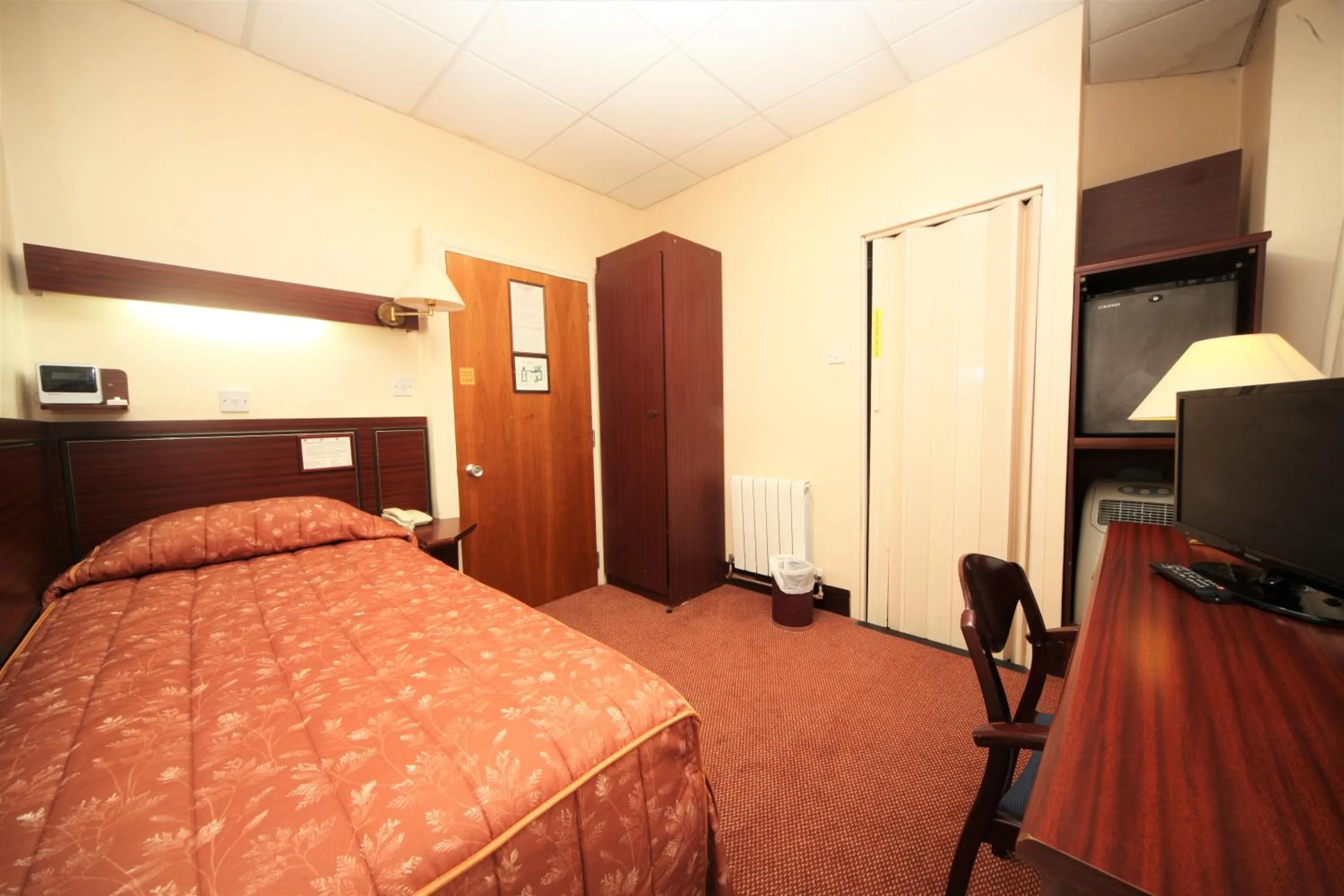 Single Room - single occupancy in Bristol Hotel