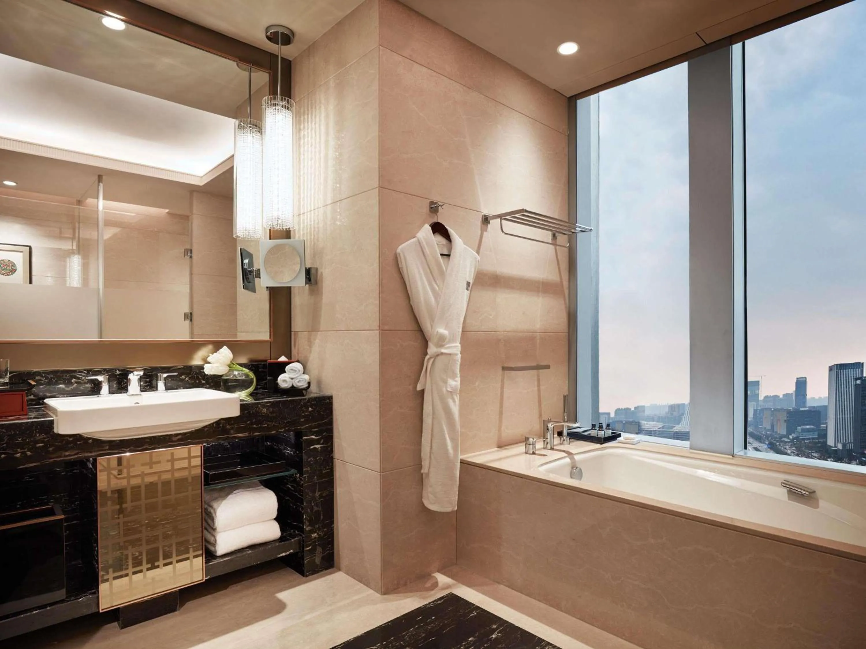 Deluxe King Non Smoking in Fairmont Chengdu