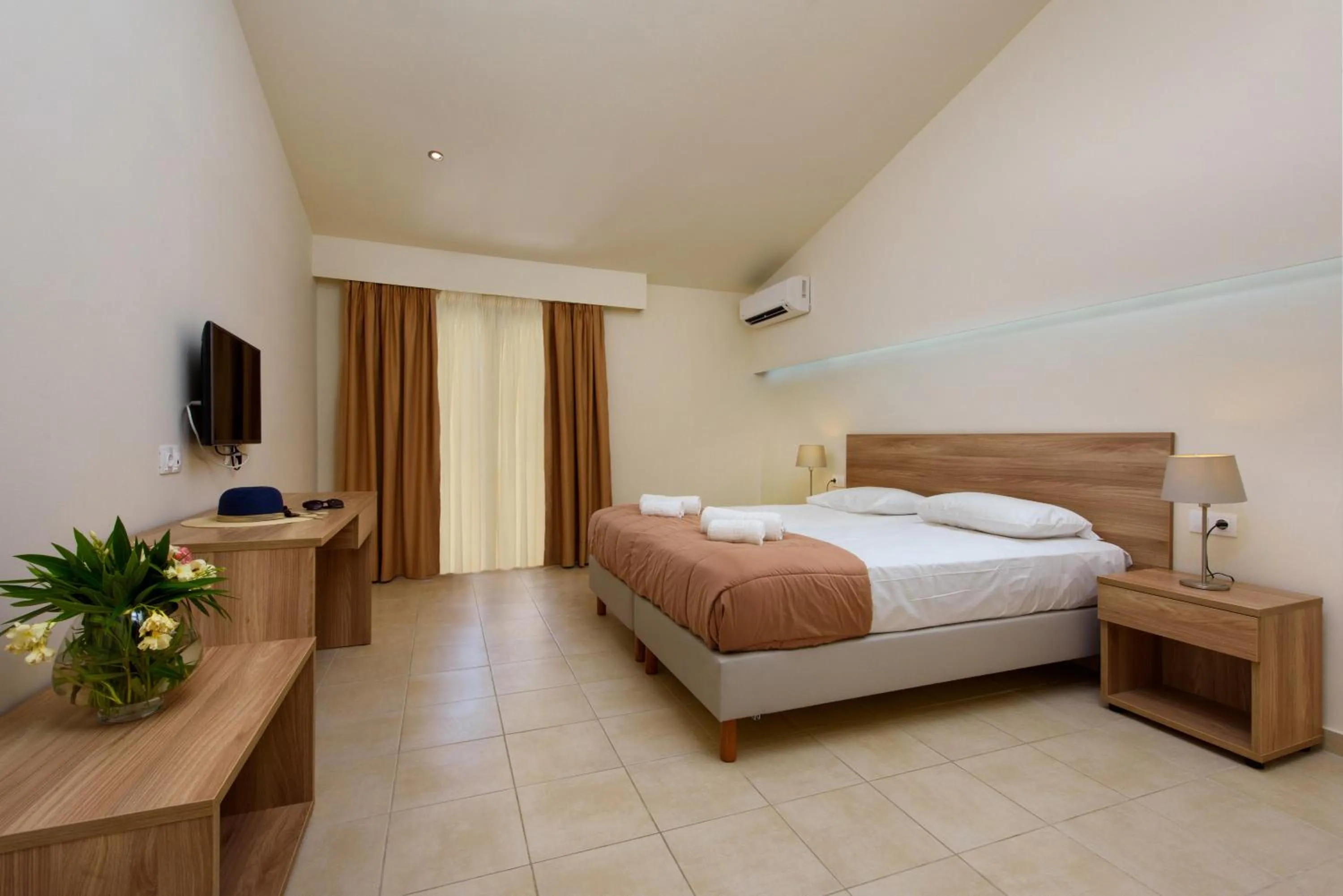 Apartment with Garden View in Olympion Village