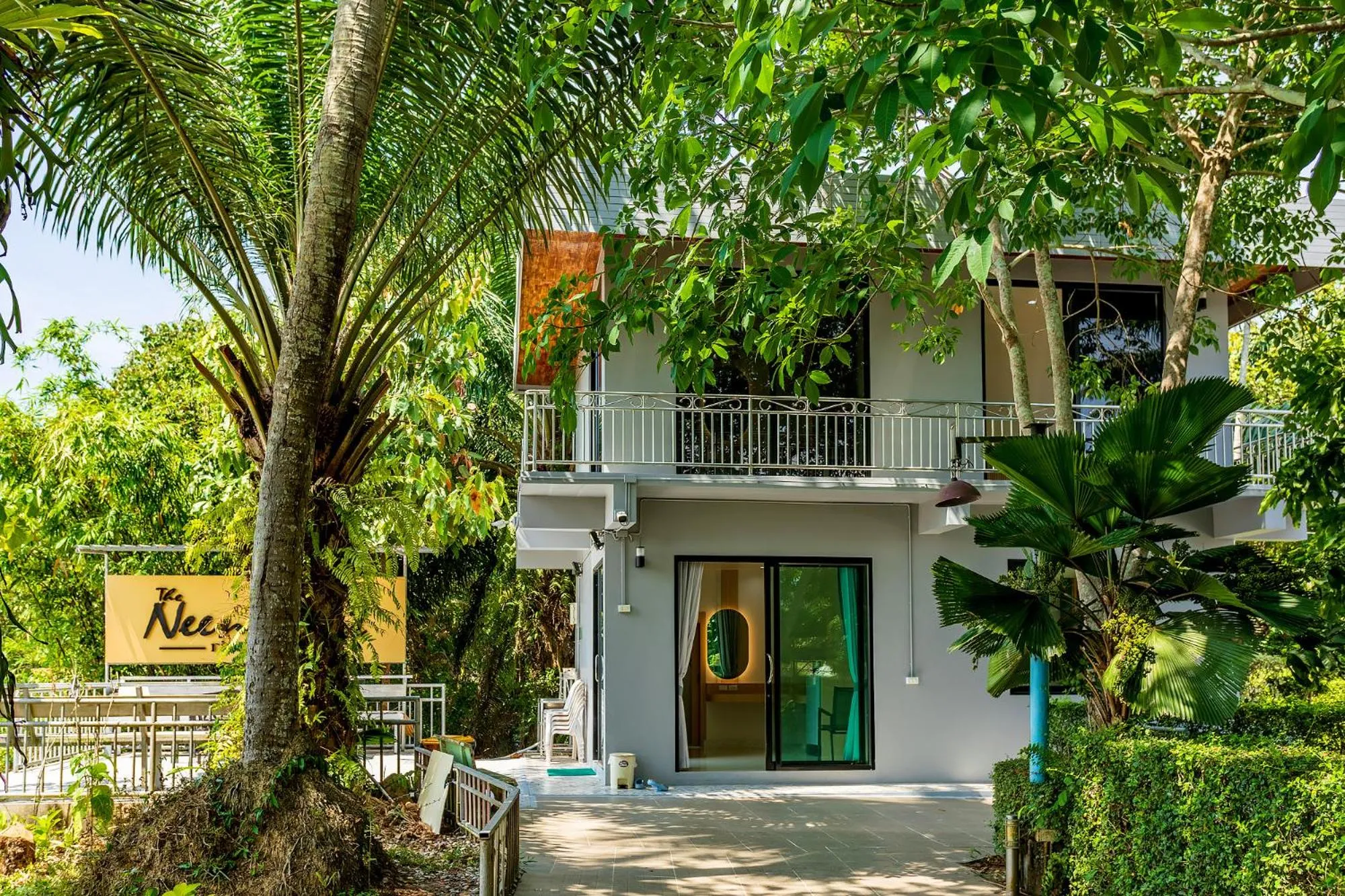 Studio in Neenlawat Riverside