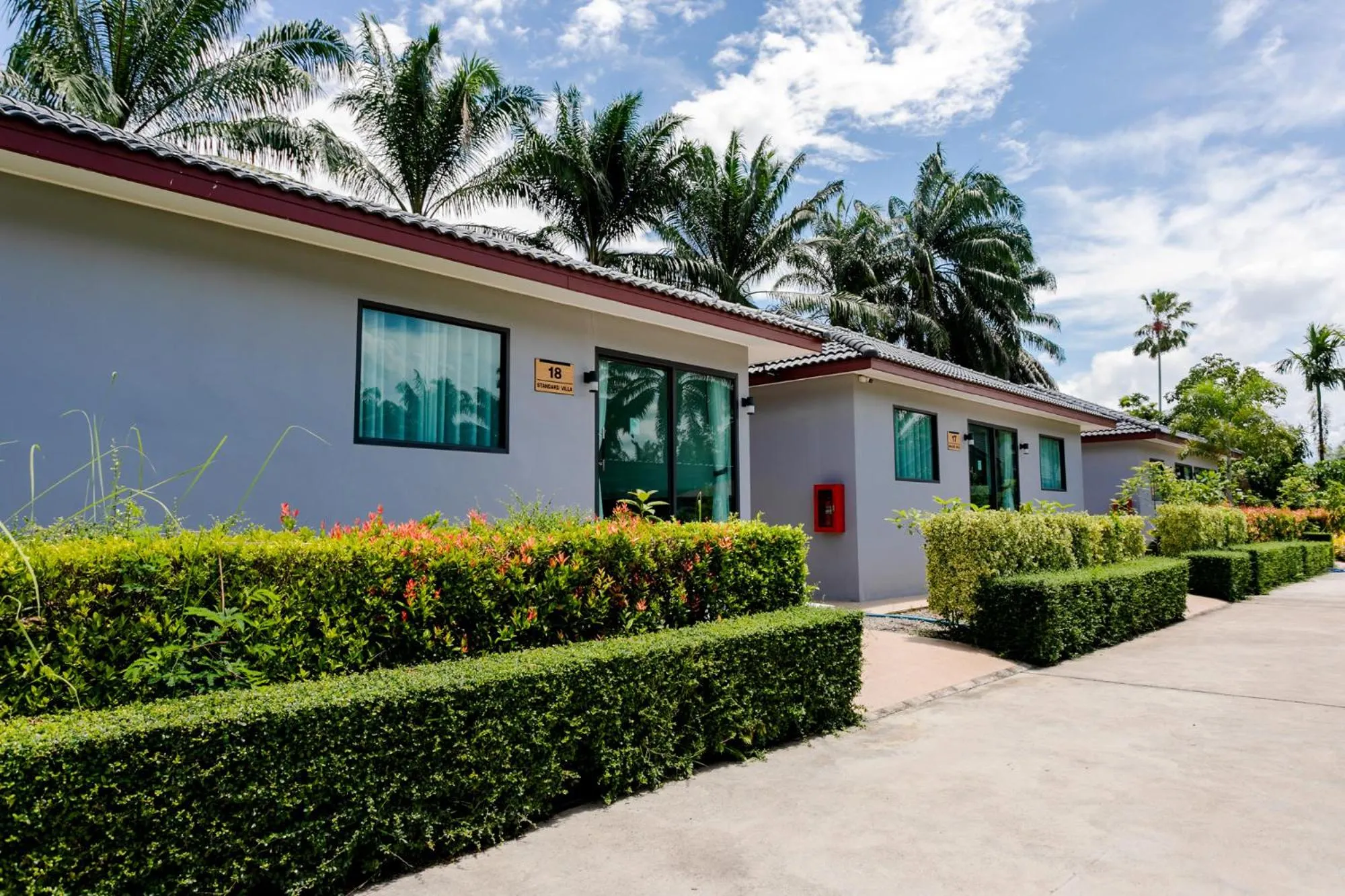 Deluxe Villa in Neenlawat Riverside