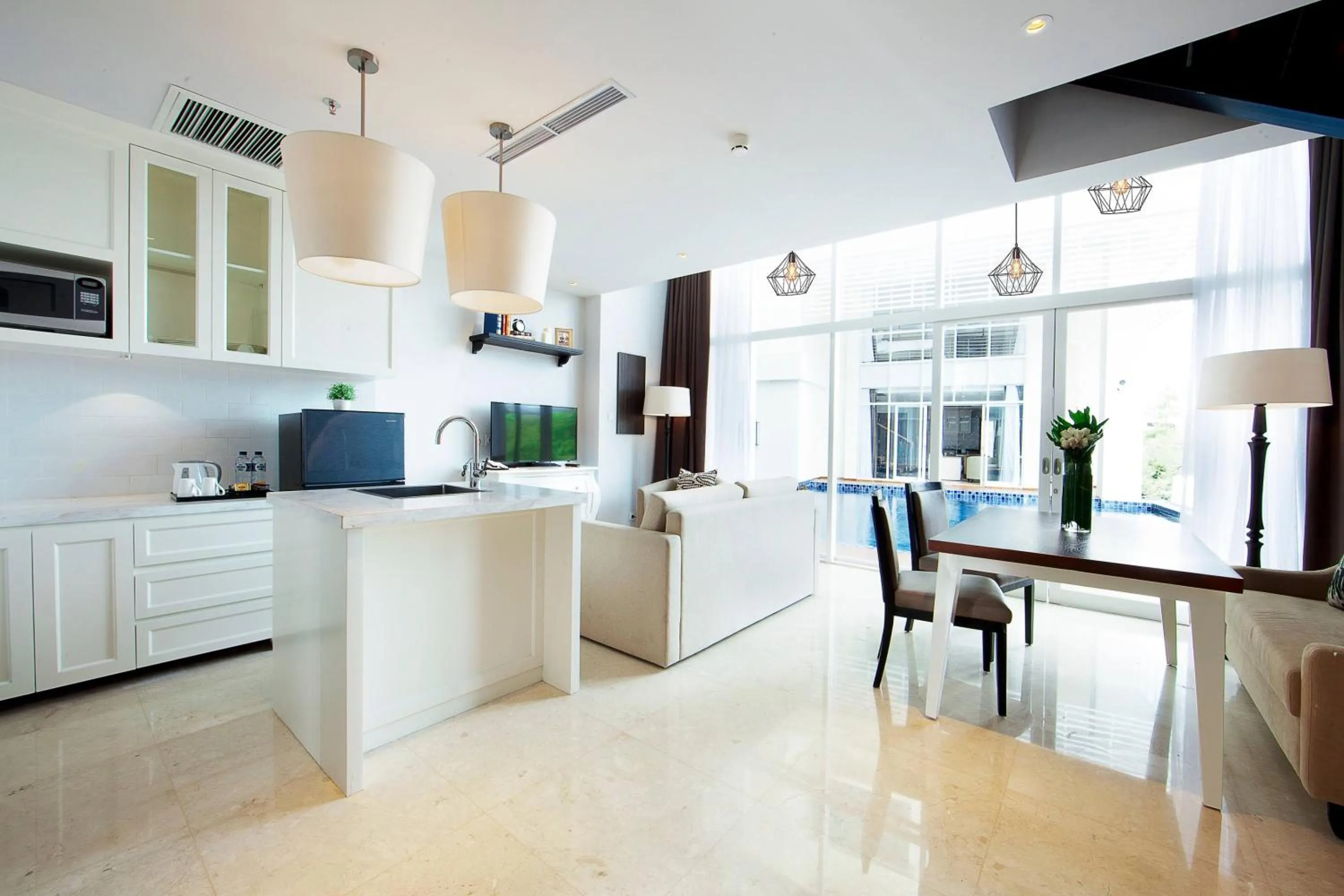 Royal Lagoon in De Paviljoen Bandung