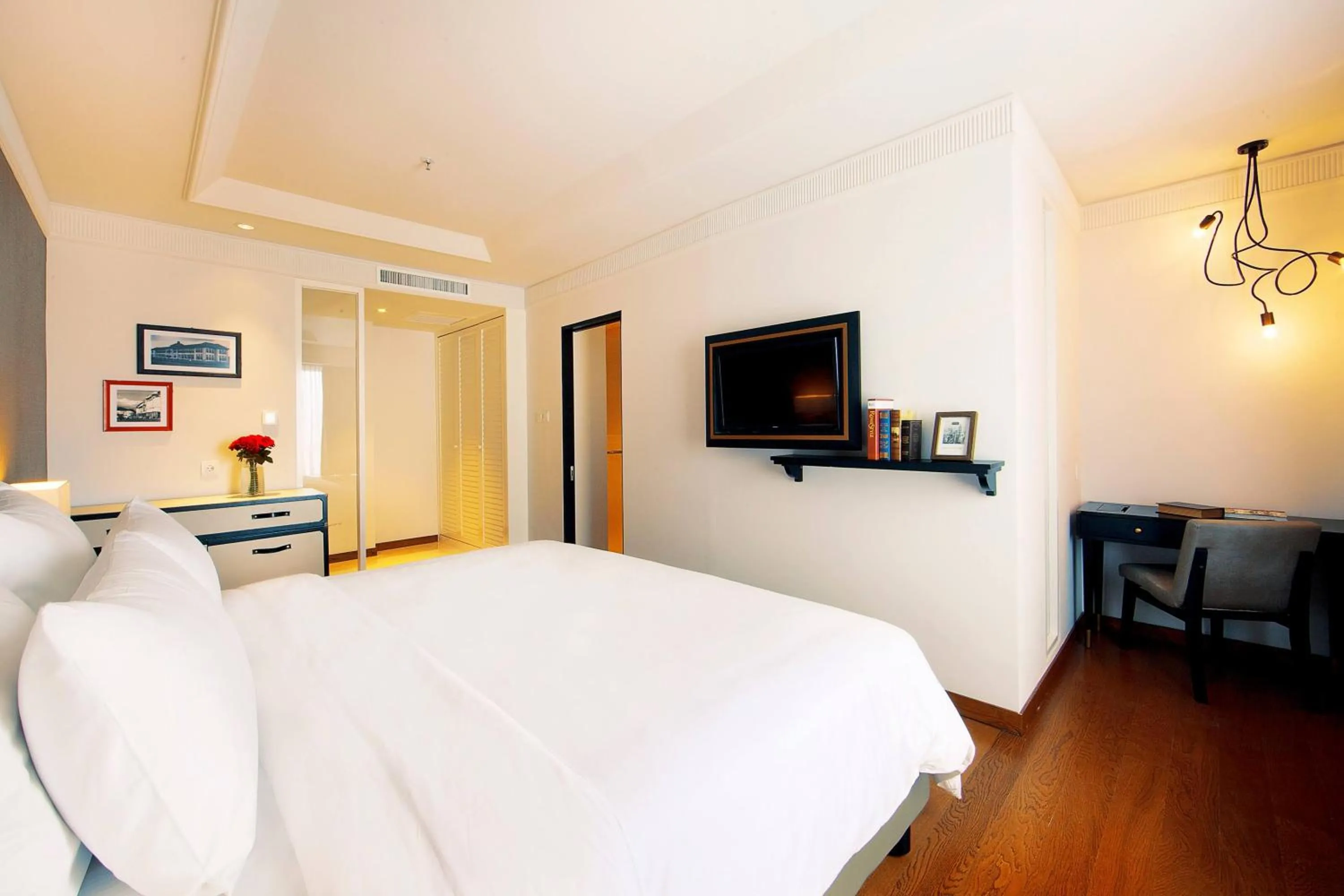 Grand Deluxe Double Room - Free Afternoon Tea in De Paviljoen Bandung