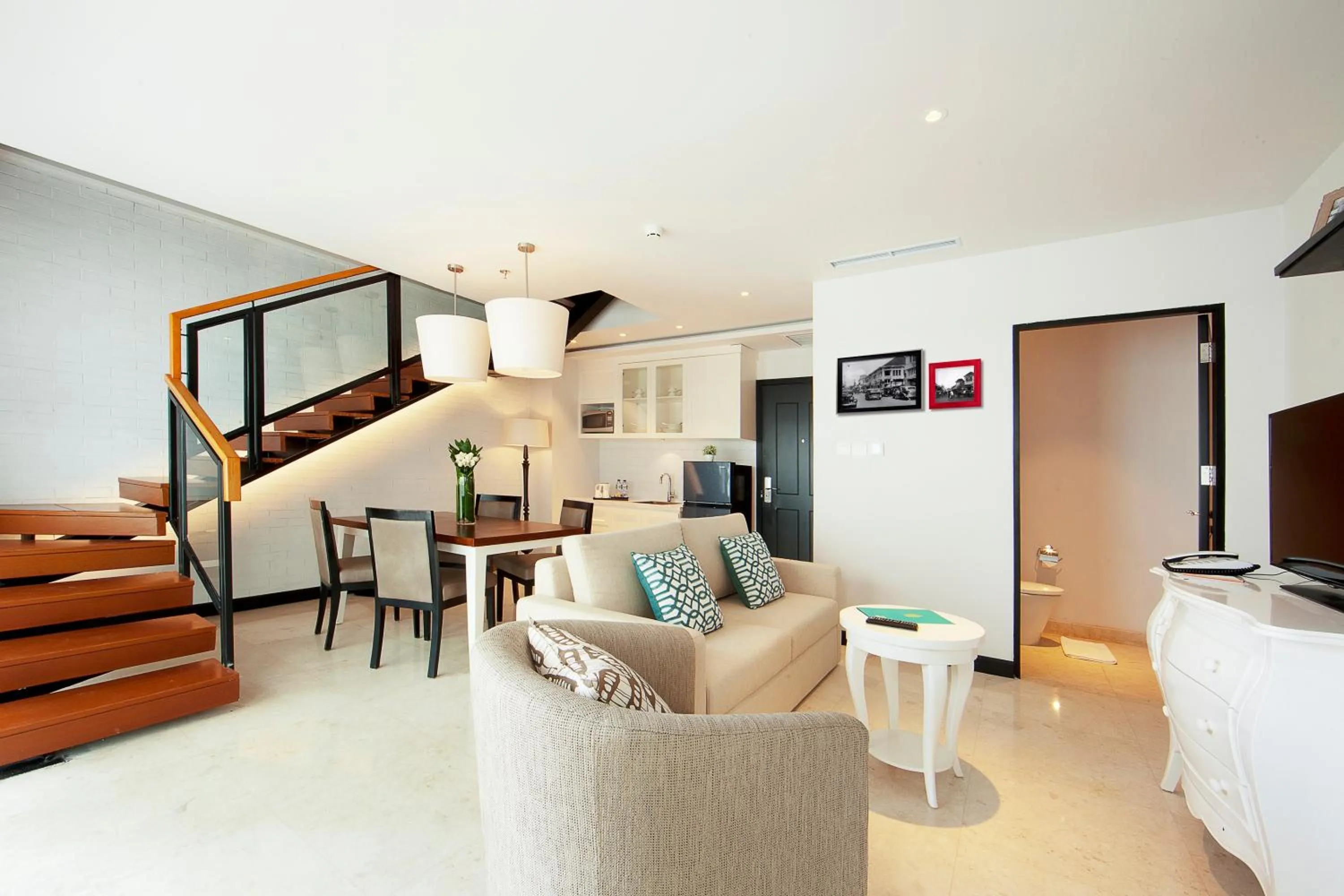 Royal Twee in De Paviljoen Bandung