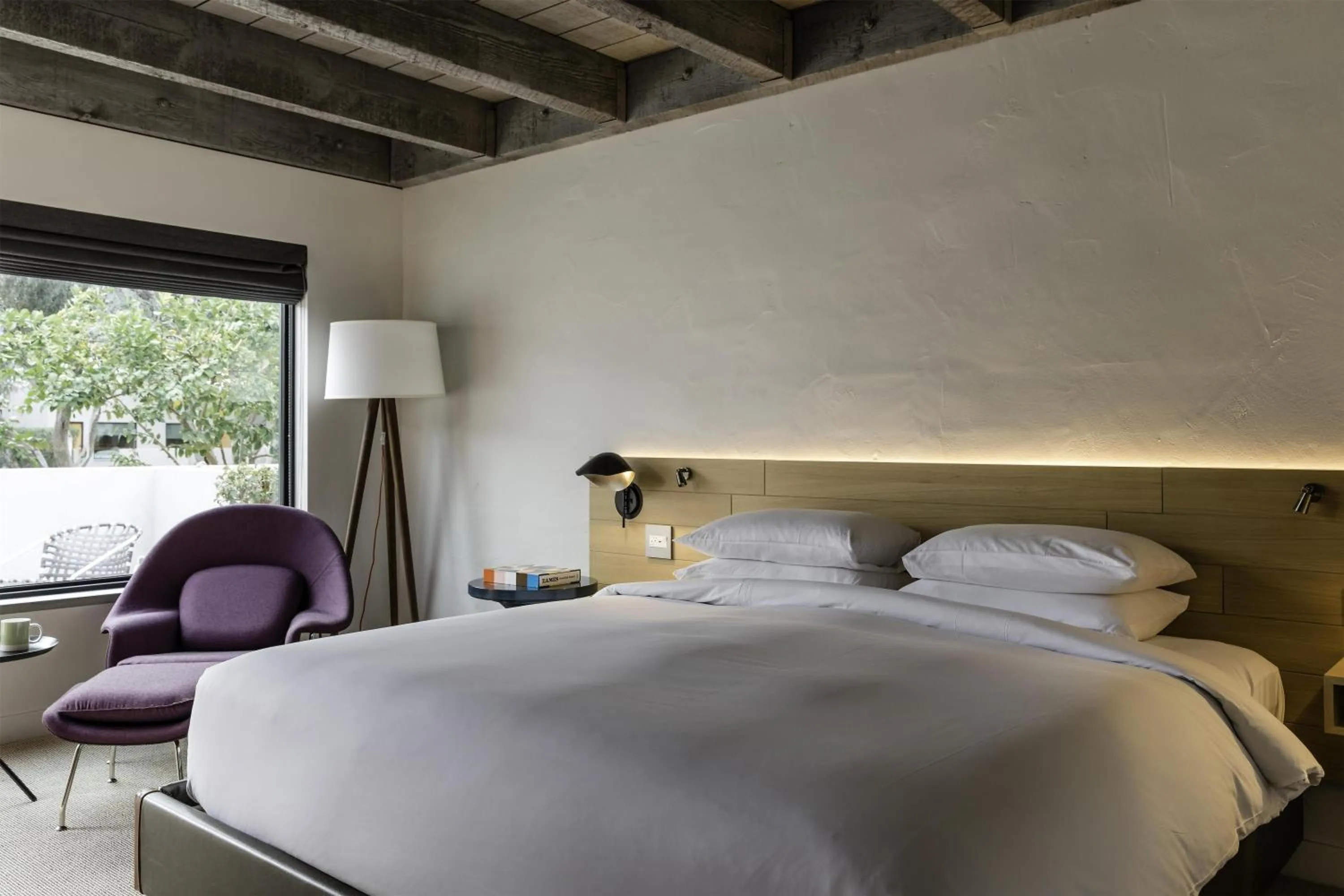 Eames Resort King Room - Disability Access in Andaz Scottsdale Resort & Bungalows