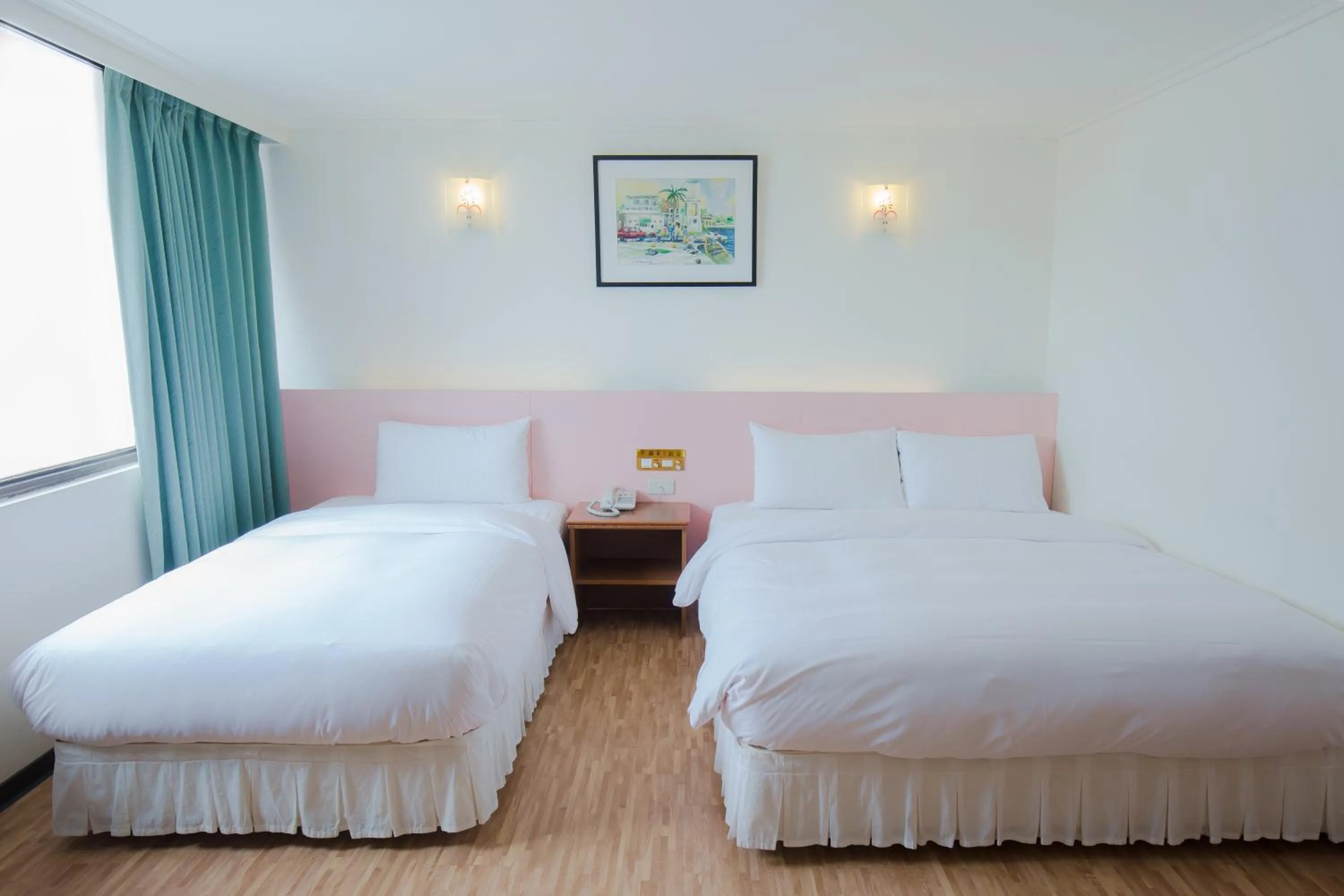 Comfort Triple Room in Apple Hotel