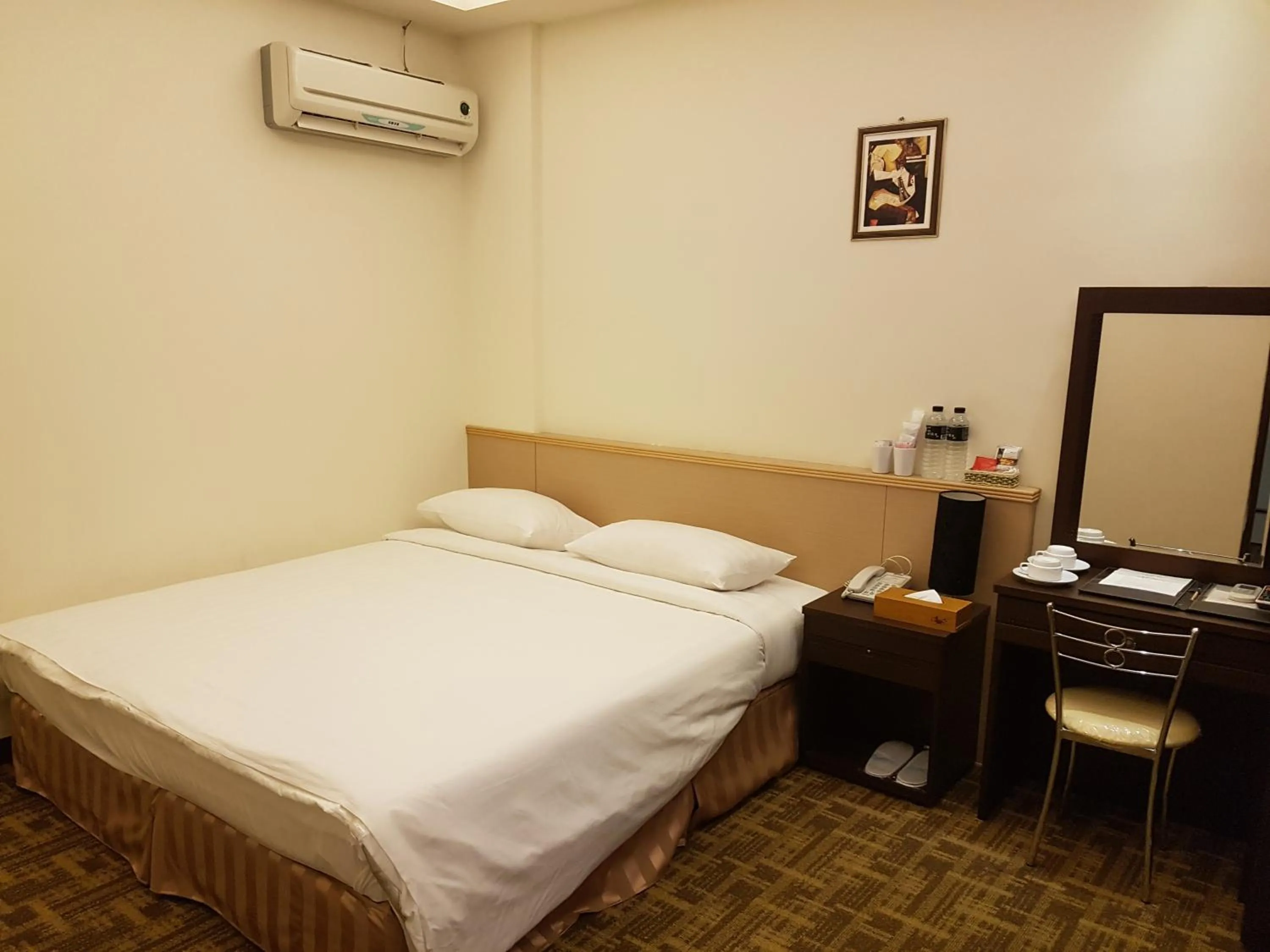 Quadruple Room with Shared Bathroom in Moon Villa