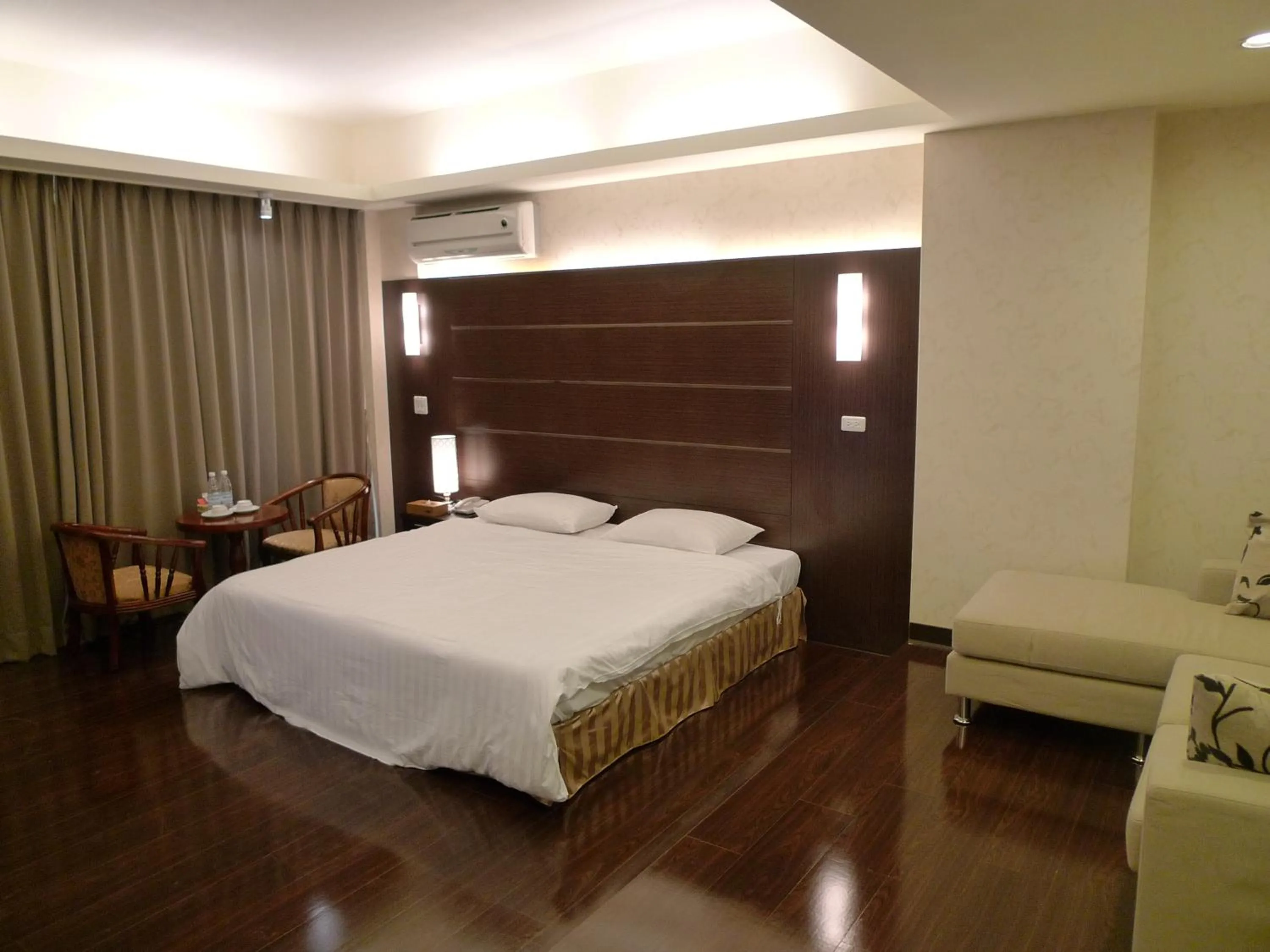 Deluxe Double or Twin Room in Moon Villa
