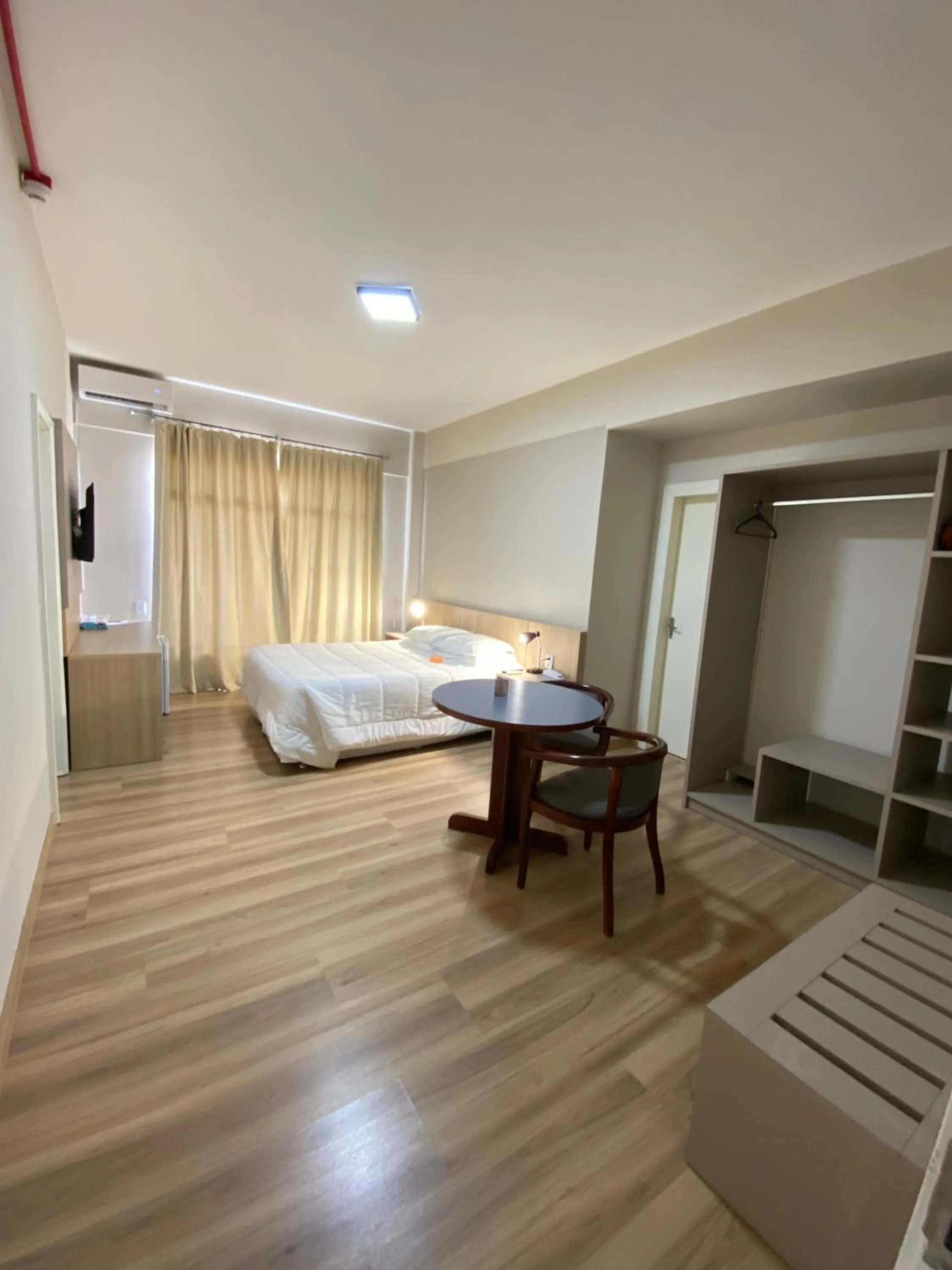 Deluxe Suite in Map Hotel