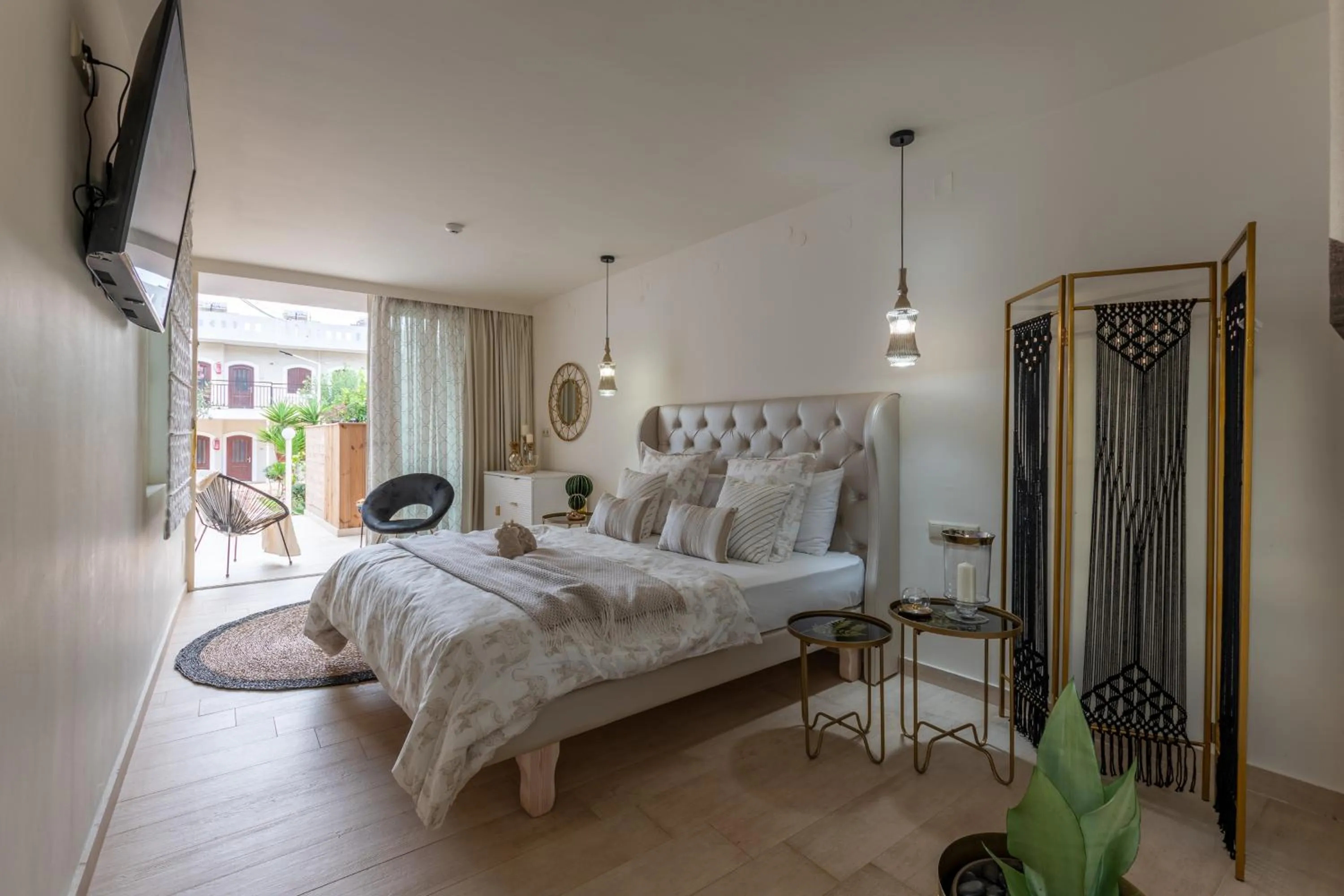 Junior Suite with Garden View in Stelios Gardens