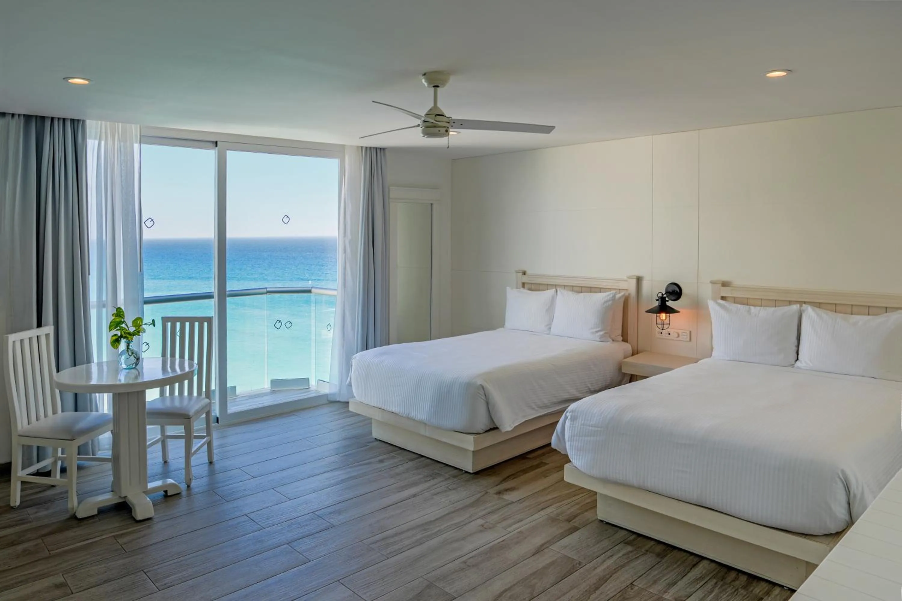 Inspira Superior Ocean View - single occupancy in Oleo Cancun Playa All Inclusive Resort