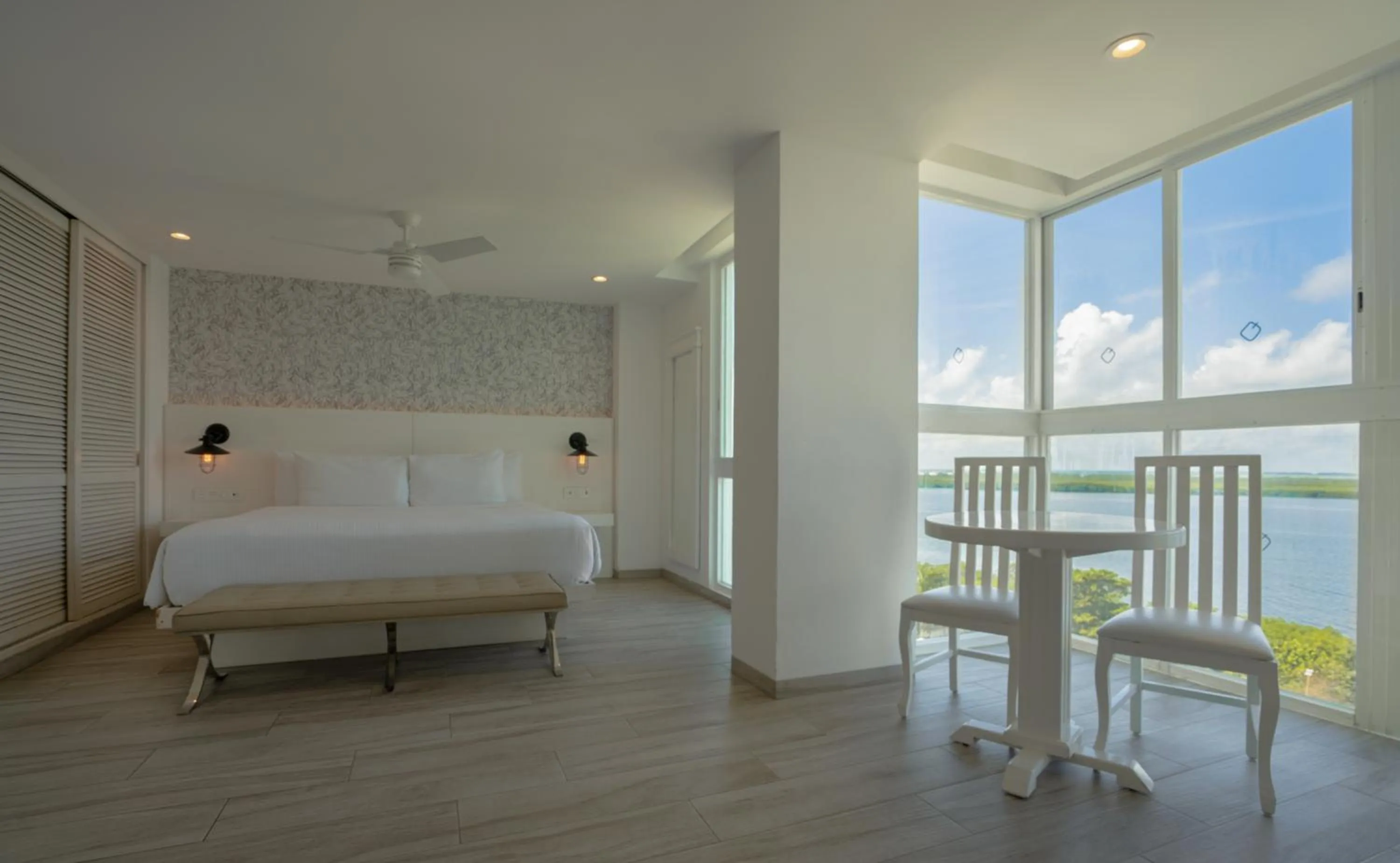 Junior Suite Sunset - single occupancy in Oleo Cancun Playa All Inclusive Resort