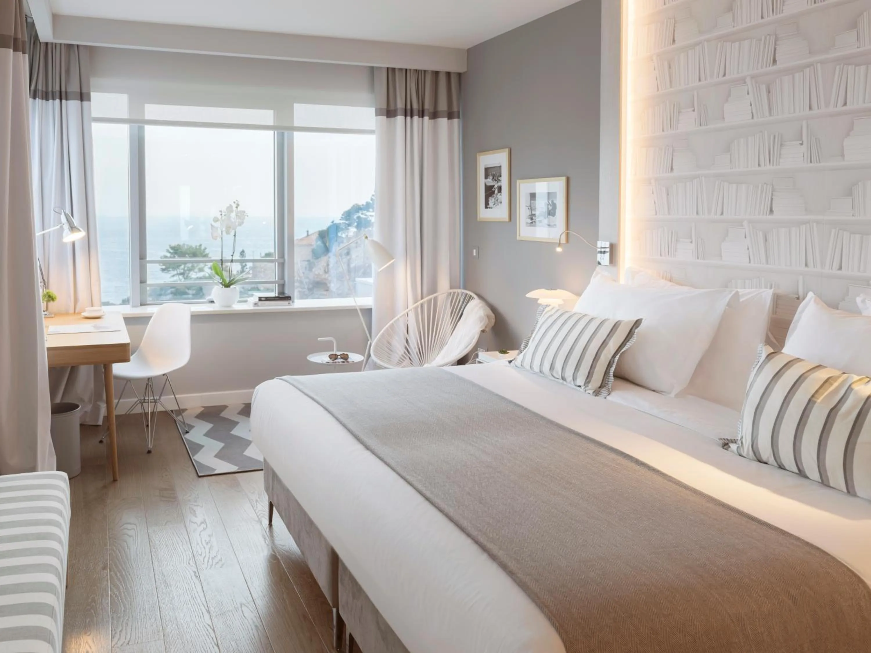 Classic Double Room with Sea View in Hotel Bellevue Dubrovnik
