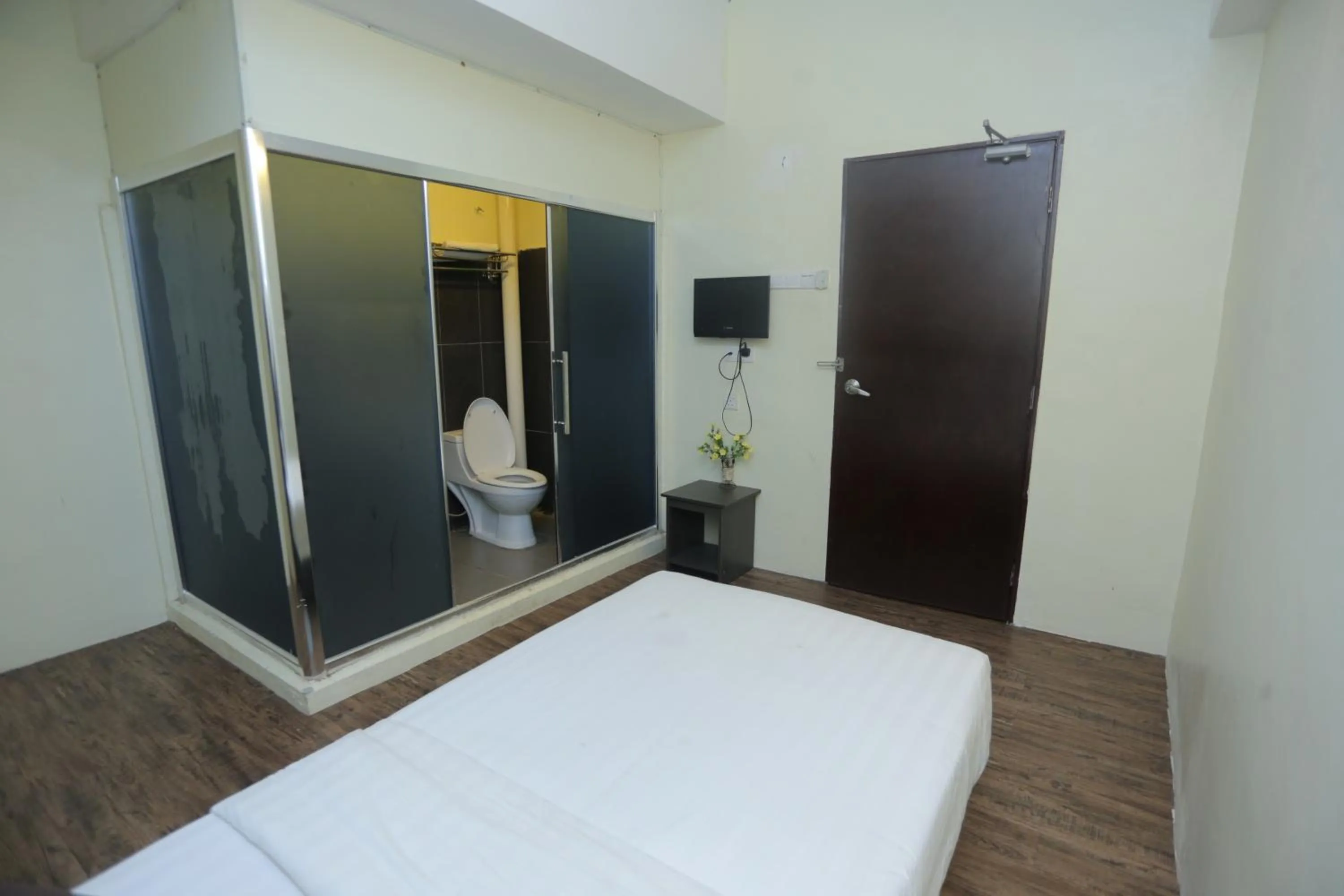 Budget Single Room - single occupancy in JAM Hotel Kota Warisan Sepang @ ERL Salak Tinggi, KLIA 1-2 & F1