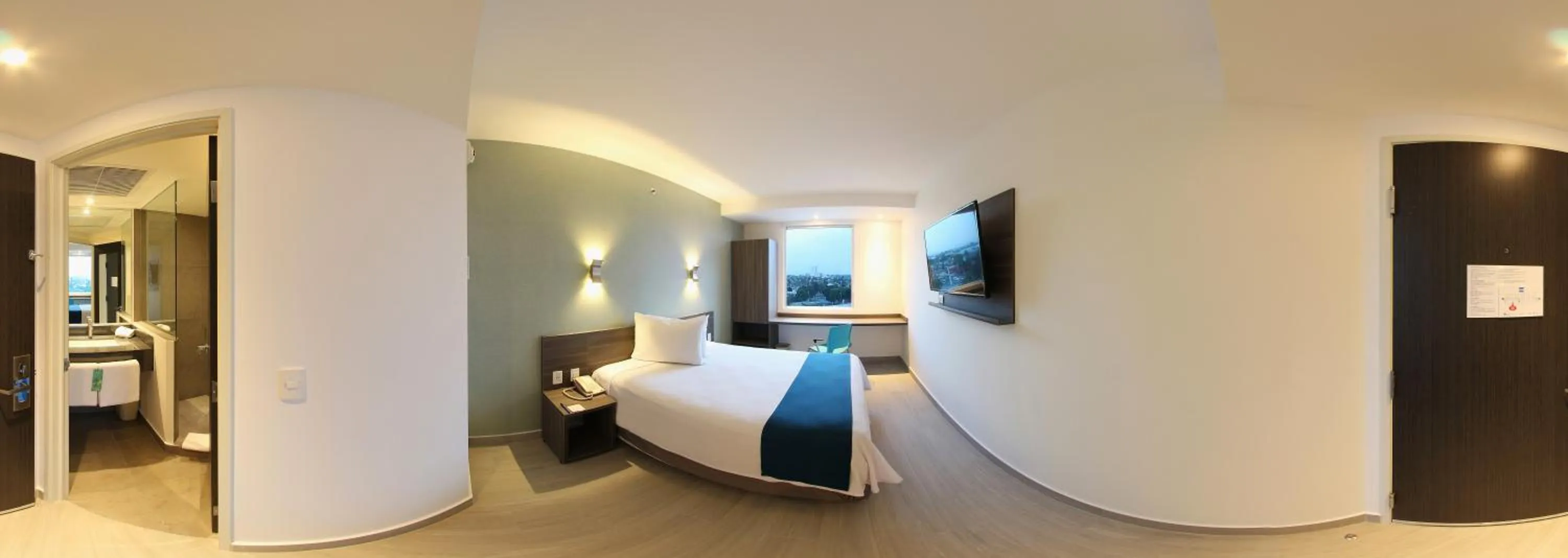 Superior Queen Room in One Cuautitlan