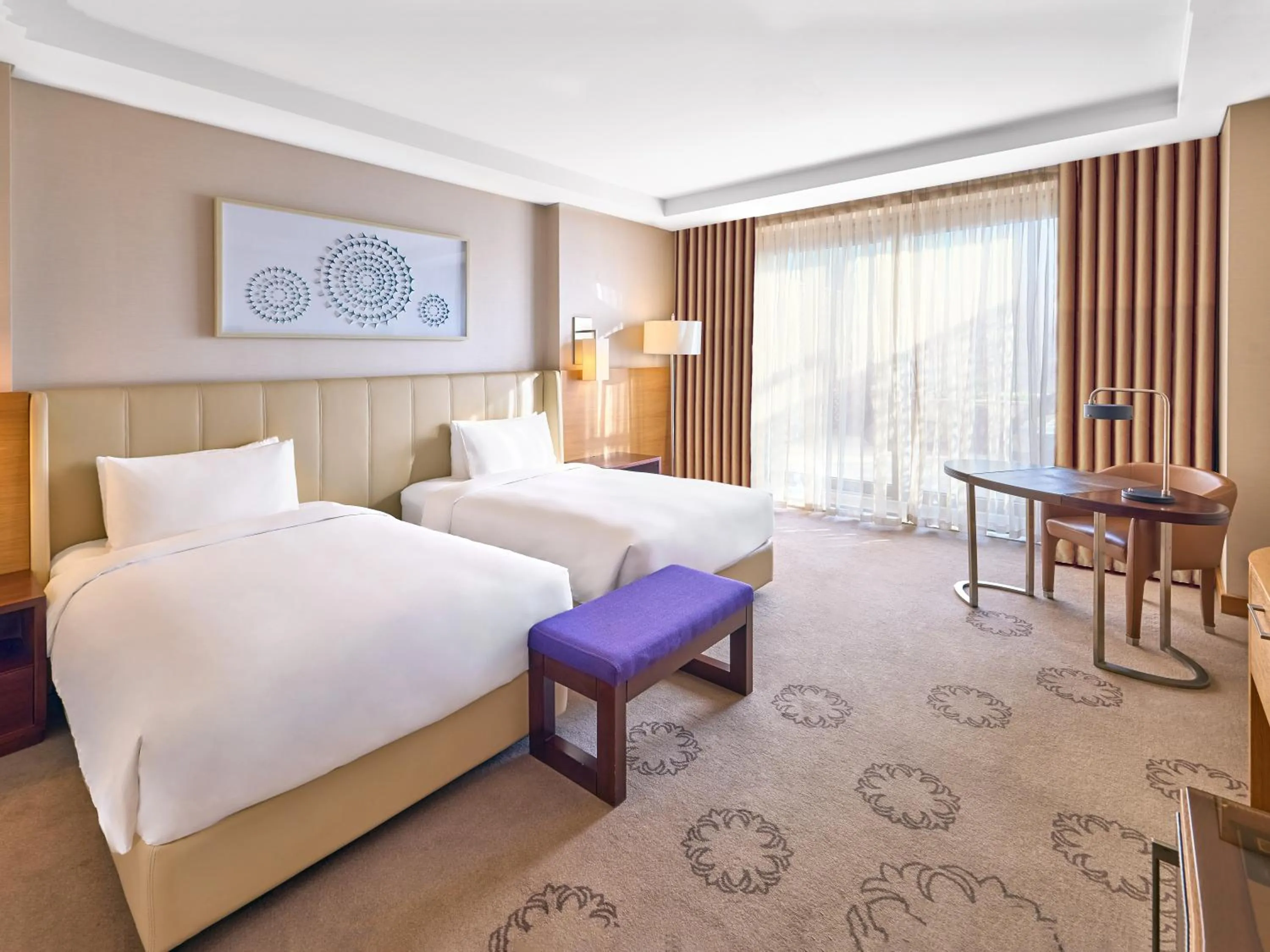 Club Deluxe Twin Room in Hyatt Regency Tashkent