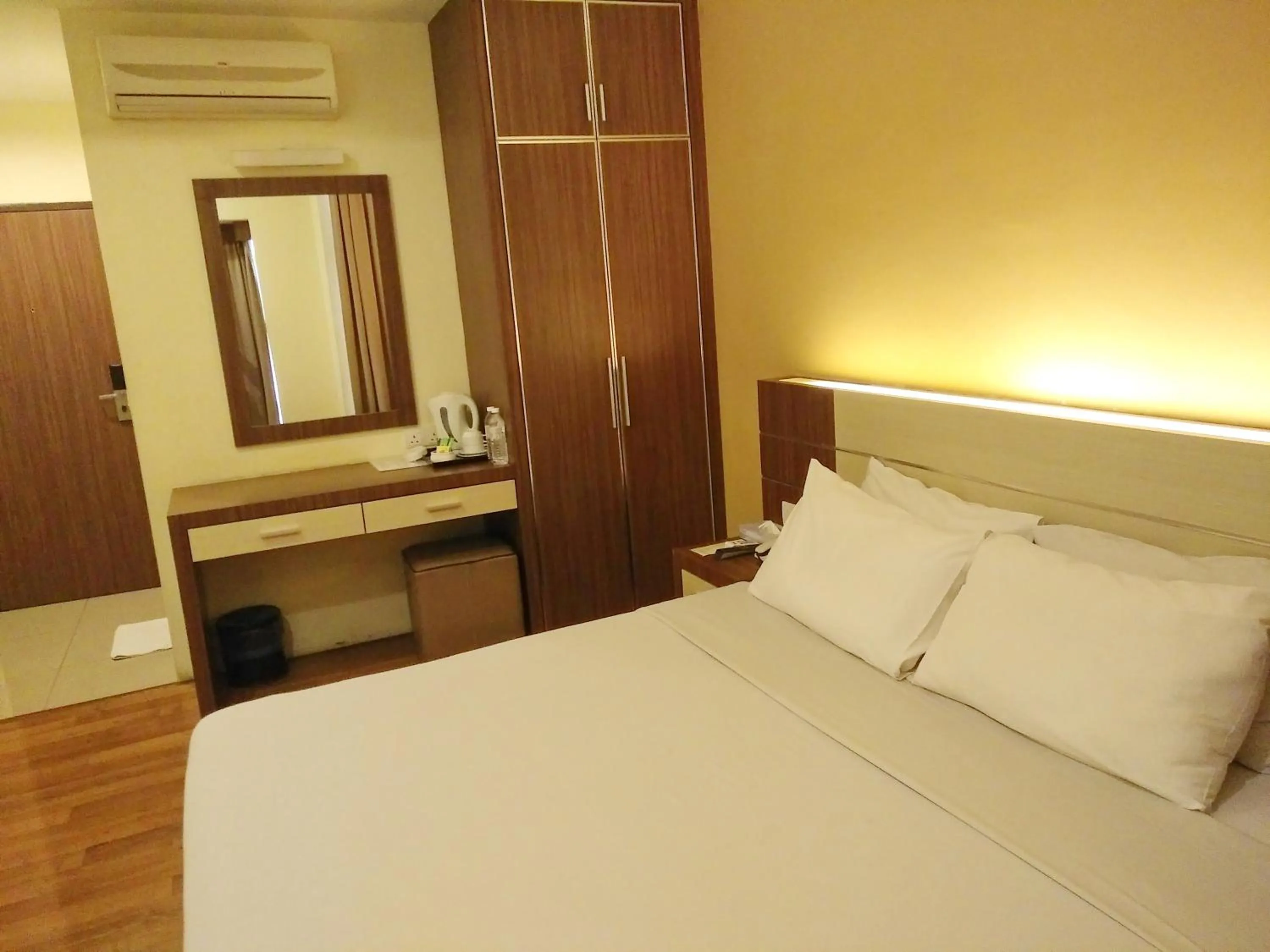 Superior Two Bedroom Suite in Seasons View Hotel