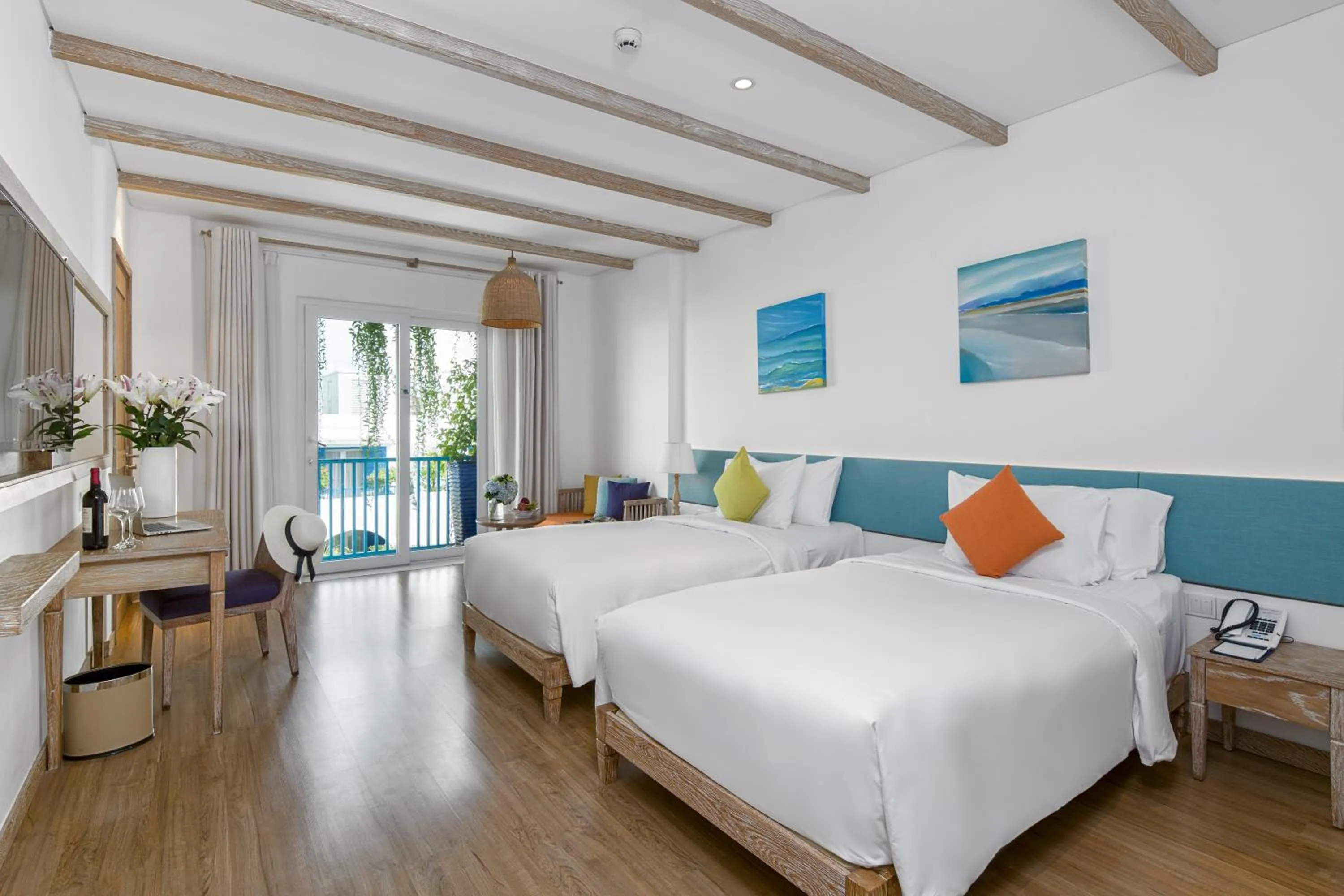 Elite Deluxe Twin Room with Balcony - Pool/City View in Risemount Premier Resort Da Nang