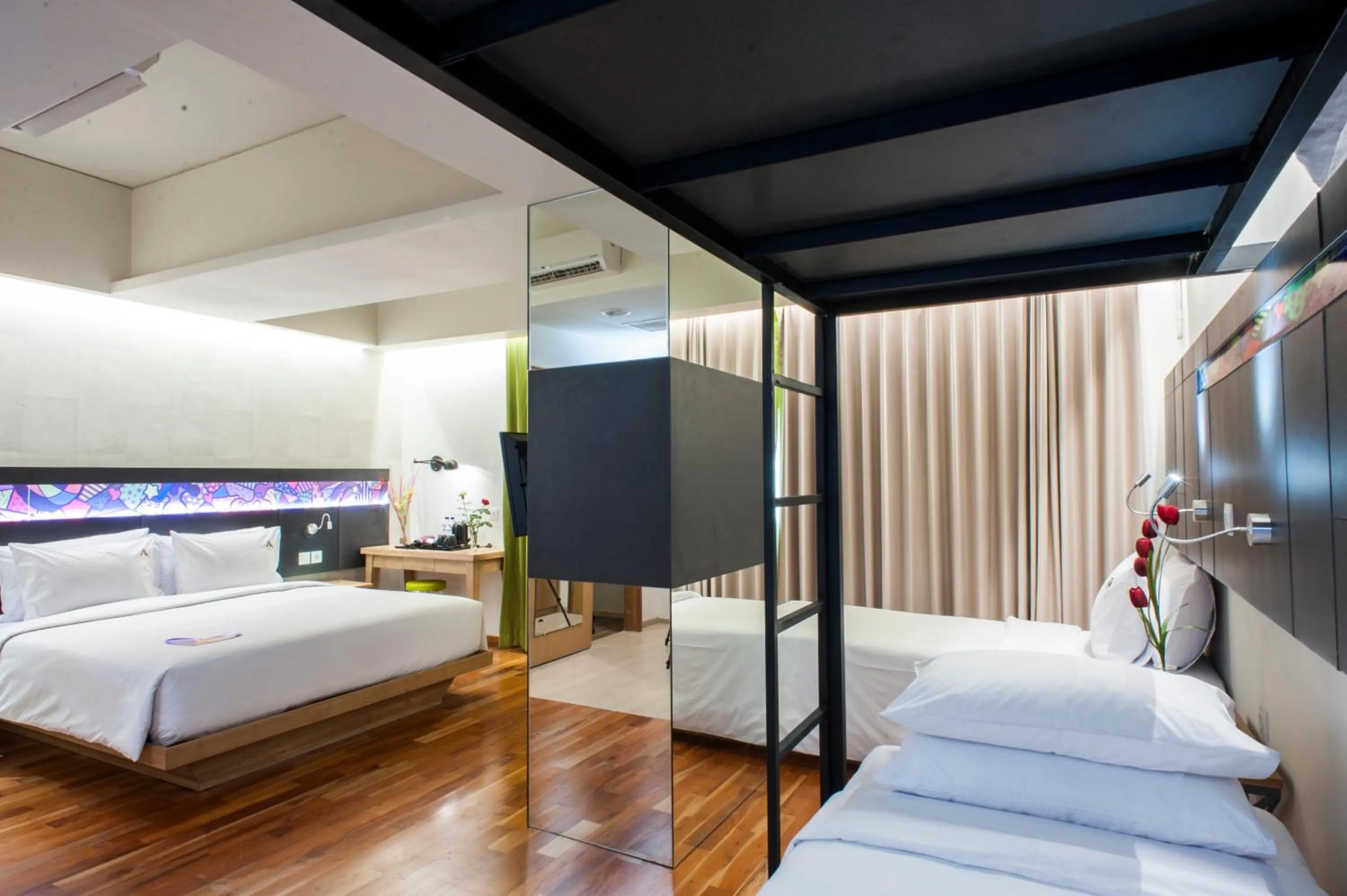 Suite in MaxOneHotels at Dharmahusada Surabaya