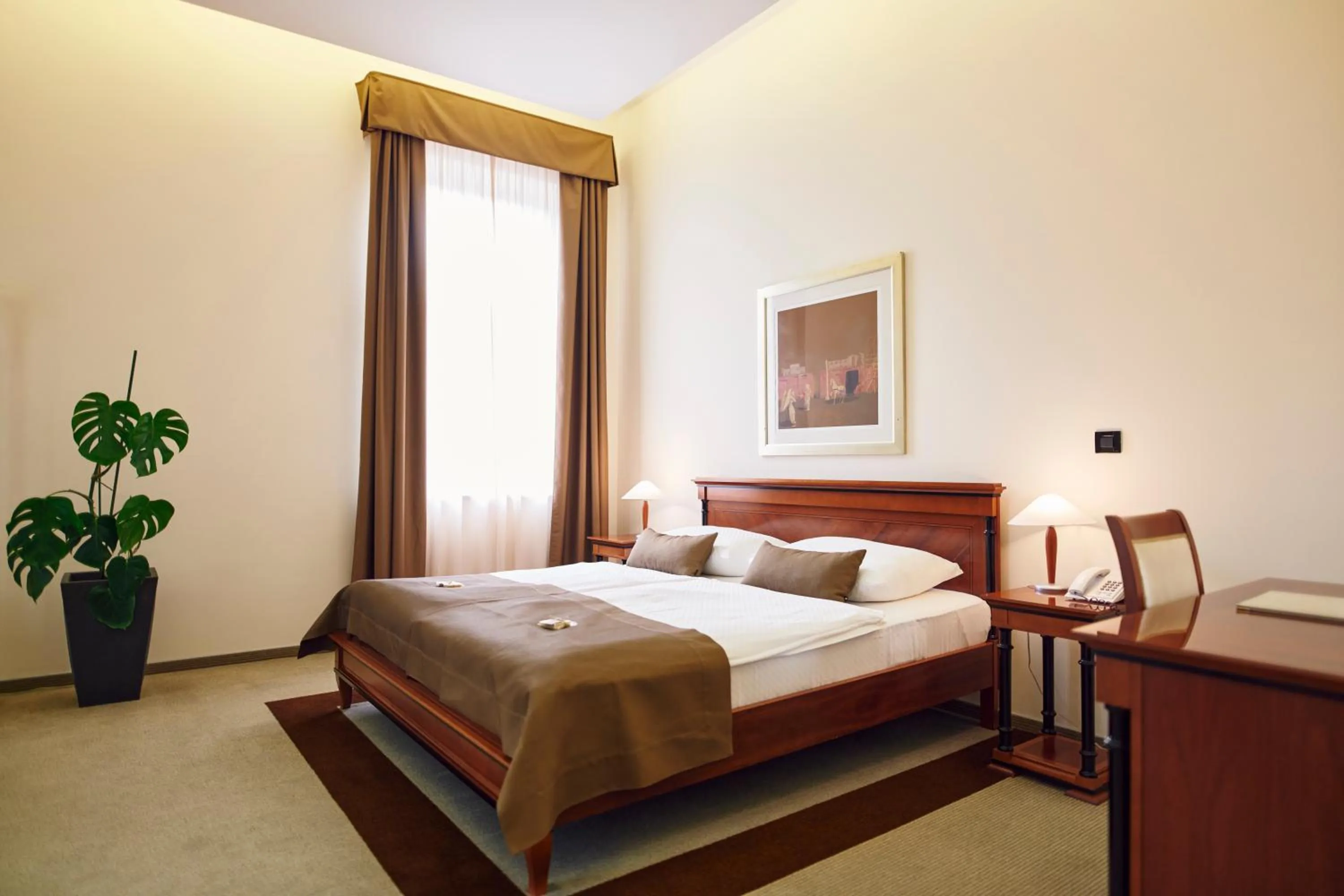 Luxury Double Room with Balcony and Sea View in Hotel Villa Eugenia