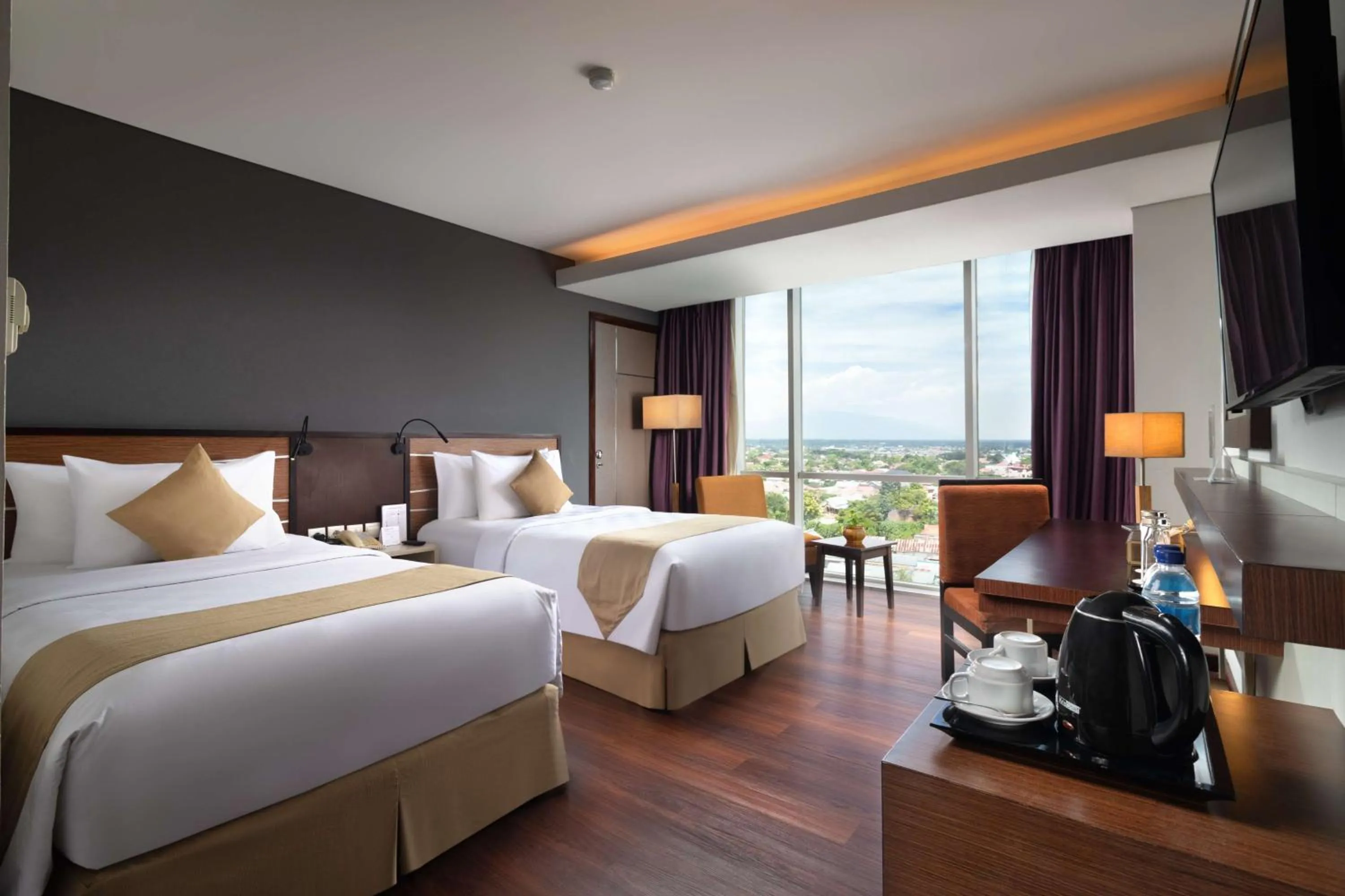 Superior Twin Room with City View - Non-Smoking in Best Western Plus Coco Palu
