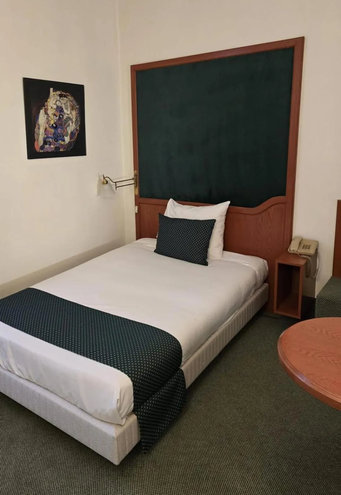 Single Room in Hotel Le Dome
