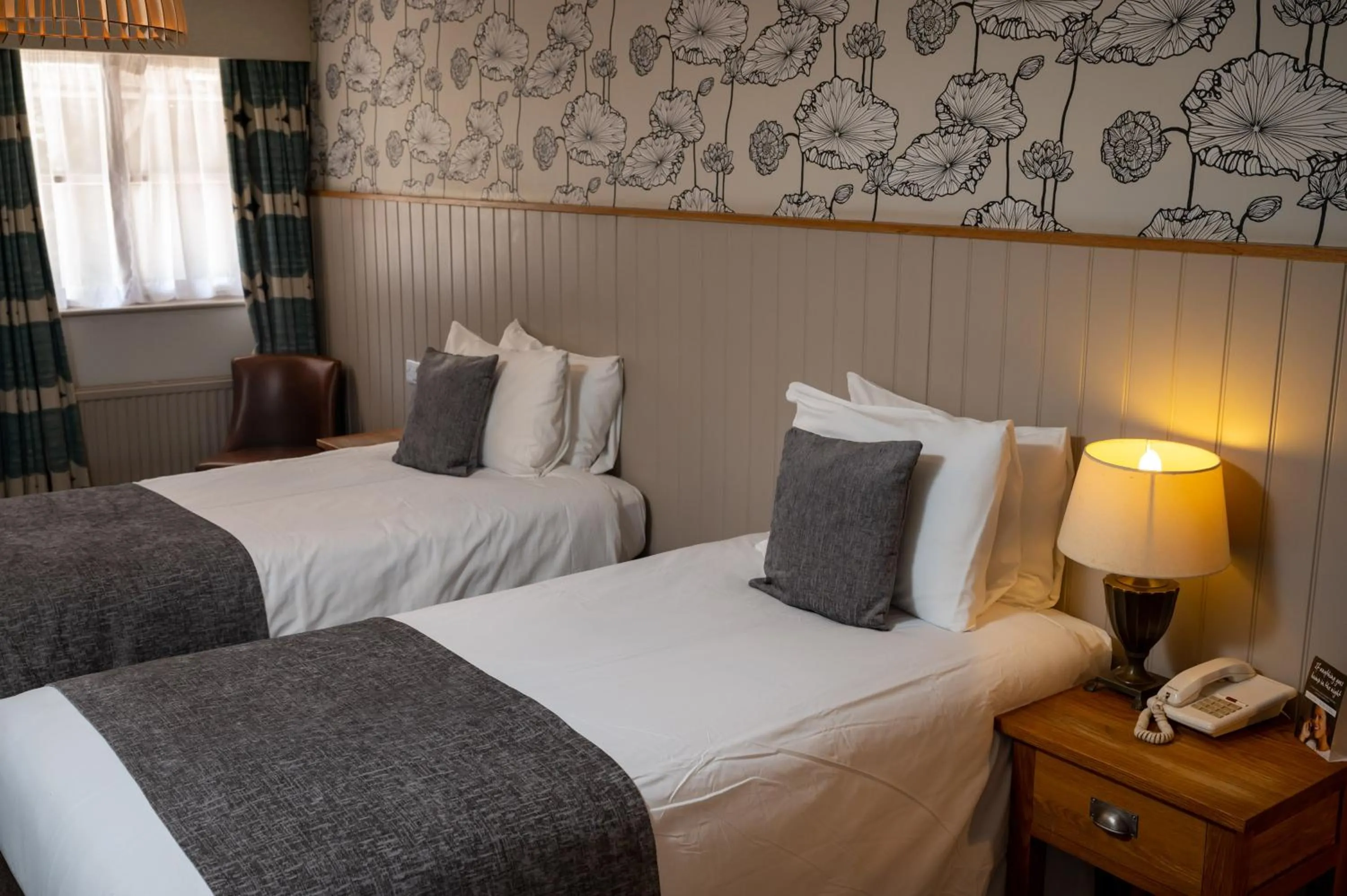 Twin Room - Disability Access in Cedars Inn by Greene King Inns