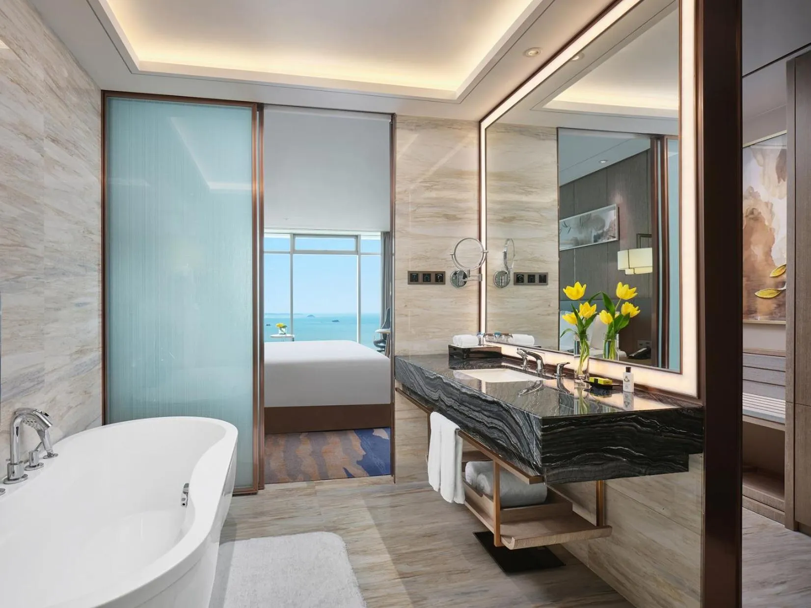 Classic Sea View High Floor Double Bed in InterContinental Xiamen by IHG