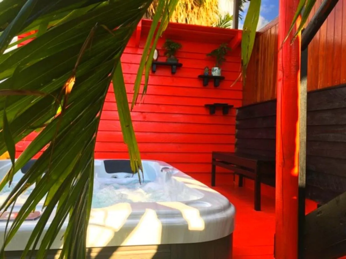 Bungalow with Jacuzzi in Piton Bungalows Ecolodges