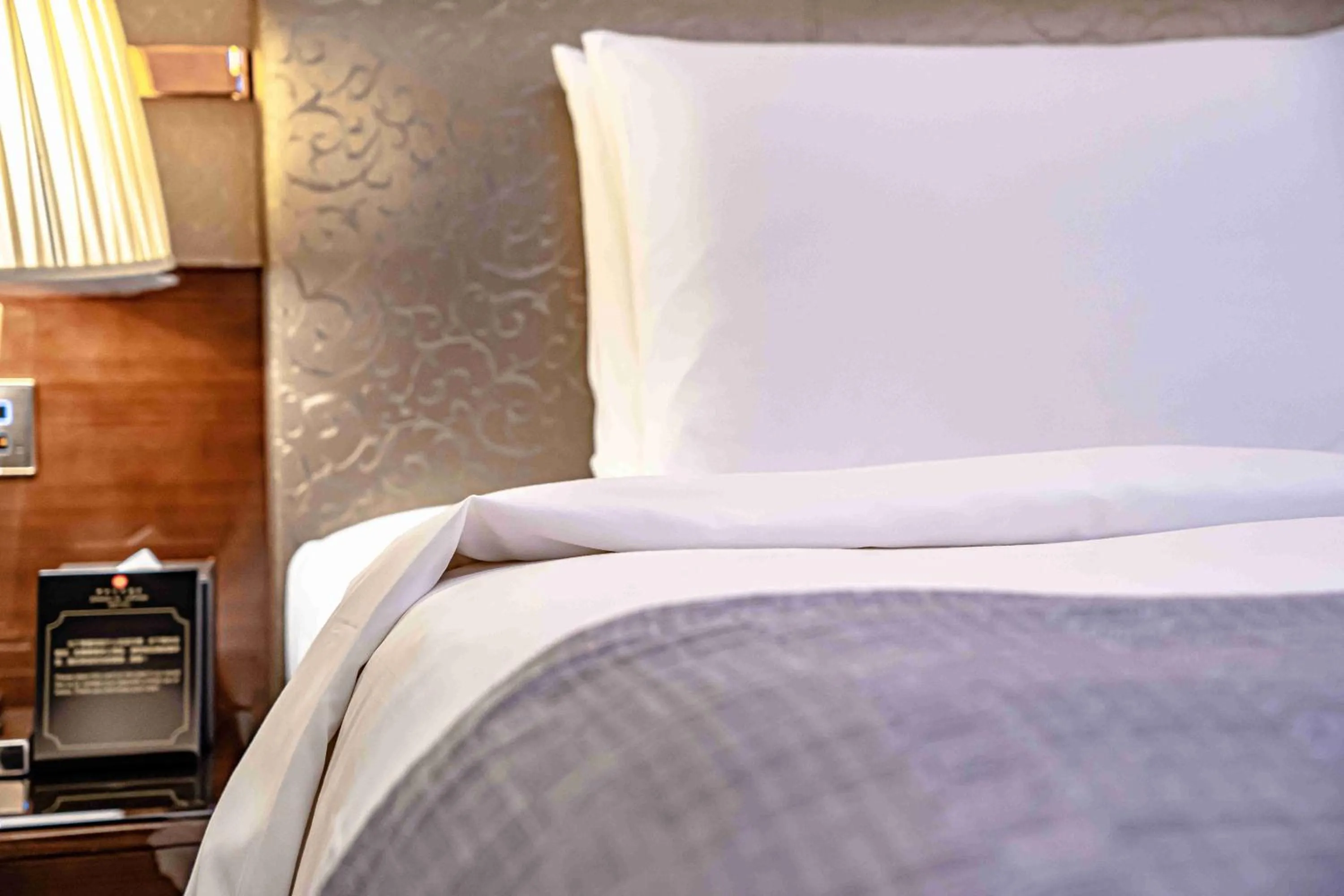 Deluxe Queen Room in Zhaolin Grand Hotel