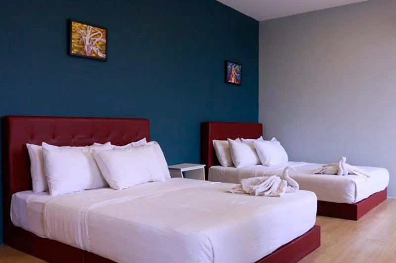 Deluxe Suite in The b'Hotel