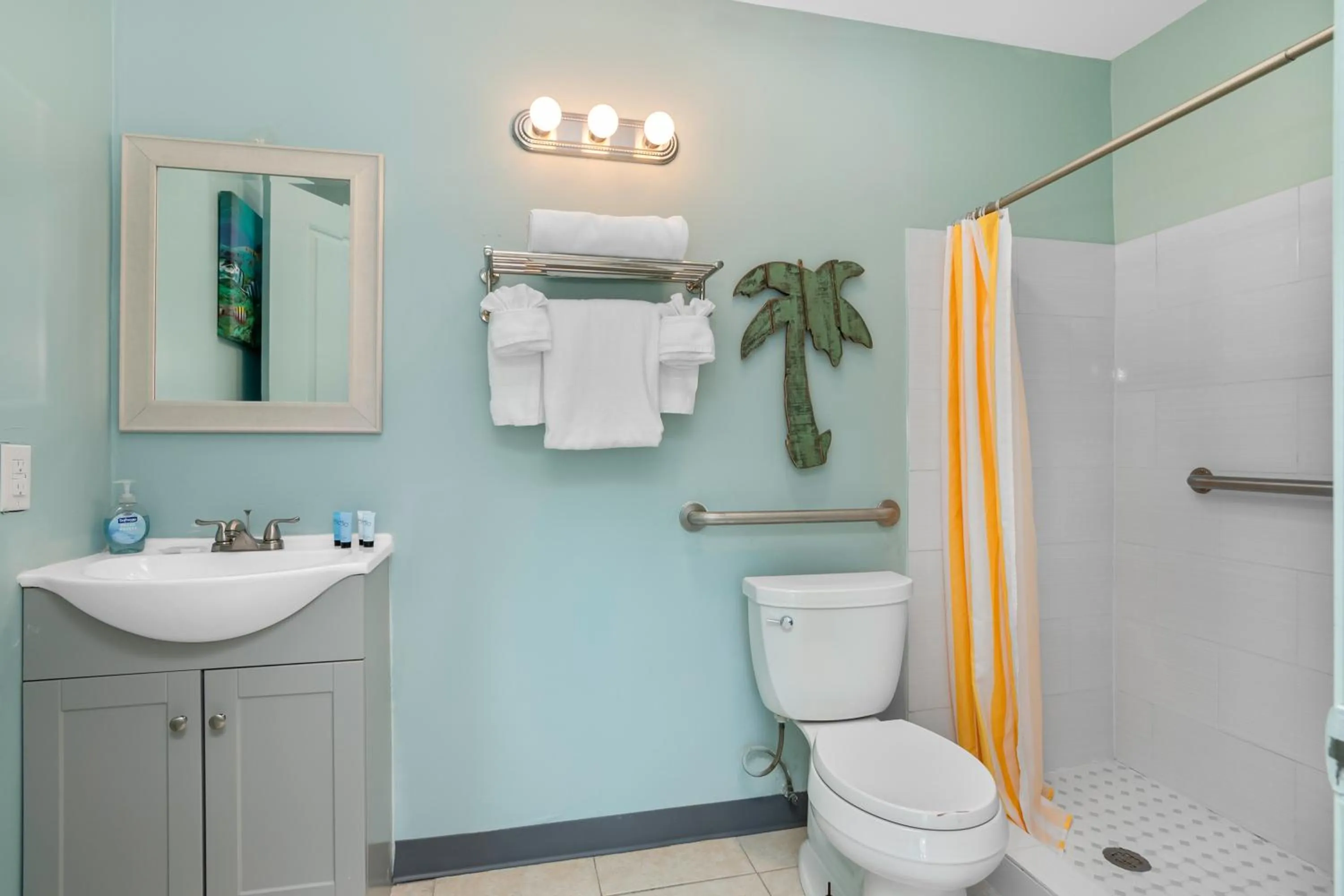 Studio Handicap Accessible in Latitude 26 Waterfront Boutique Resort - Fort Myers Beach
