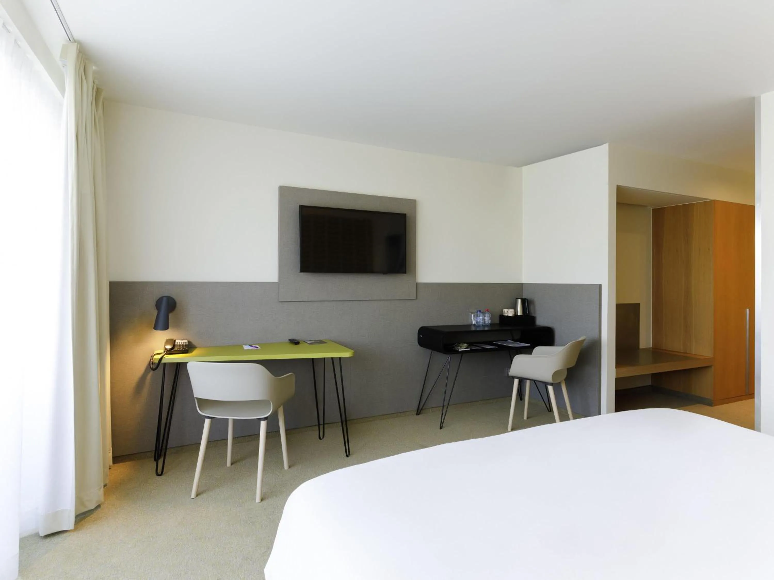 Superior Room with One Double Bed in ibis Styles Kortrijk Expo