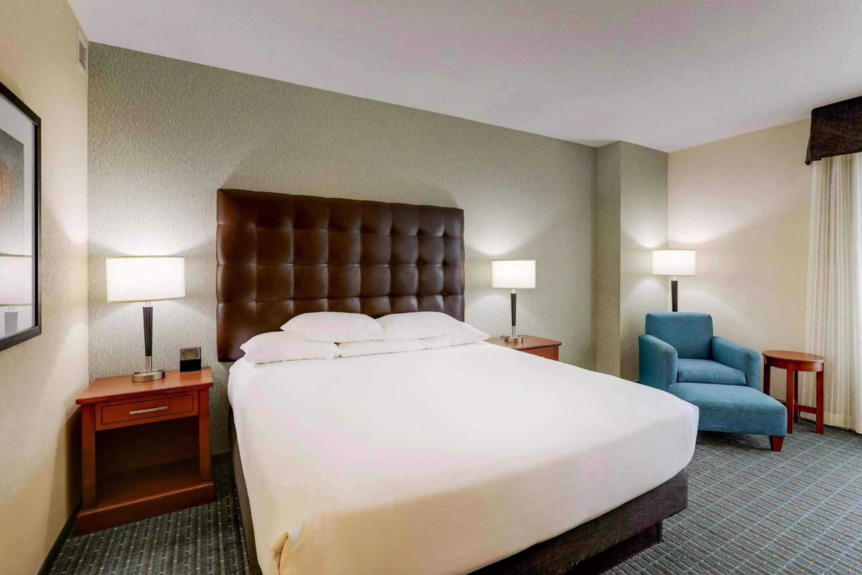 Deluxe King Room in Drury Inn & Suites Phoenix Chandler Fashion Center