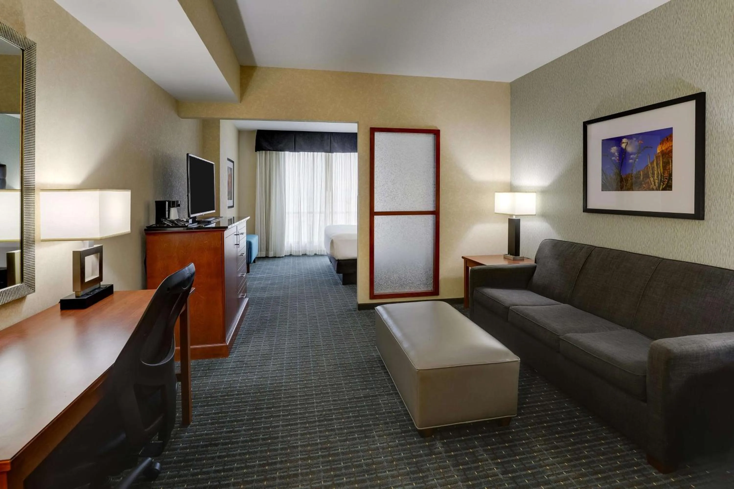 Superior King Room with Sofa Bed in Drury Inn & Suites Phoenix Chandler Fashion Center