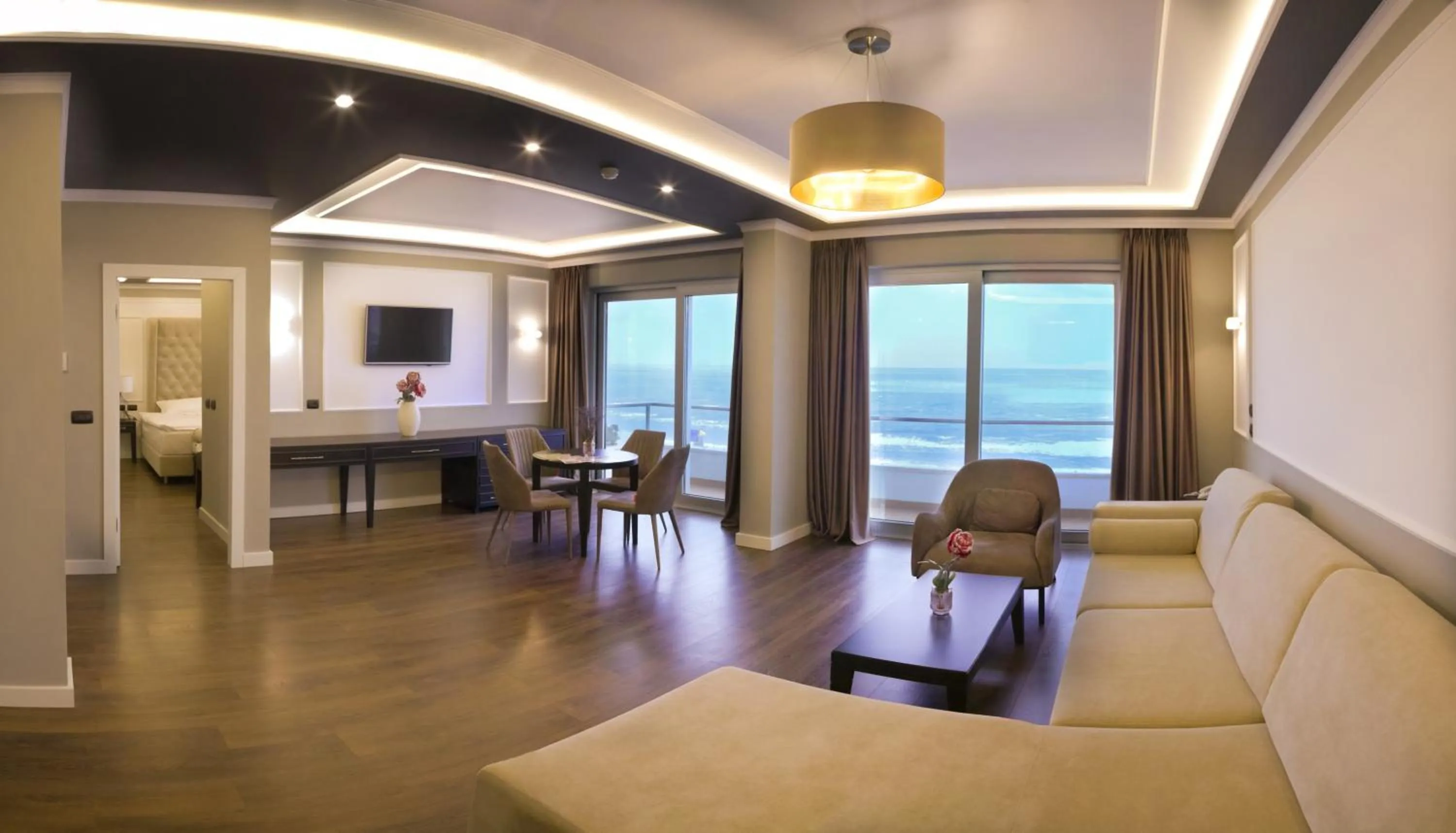Executive Suite in Premium Beach Hotel