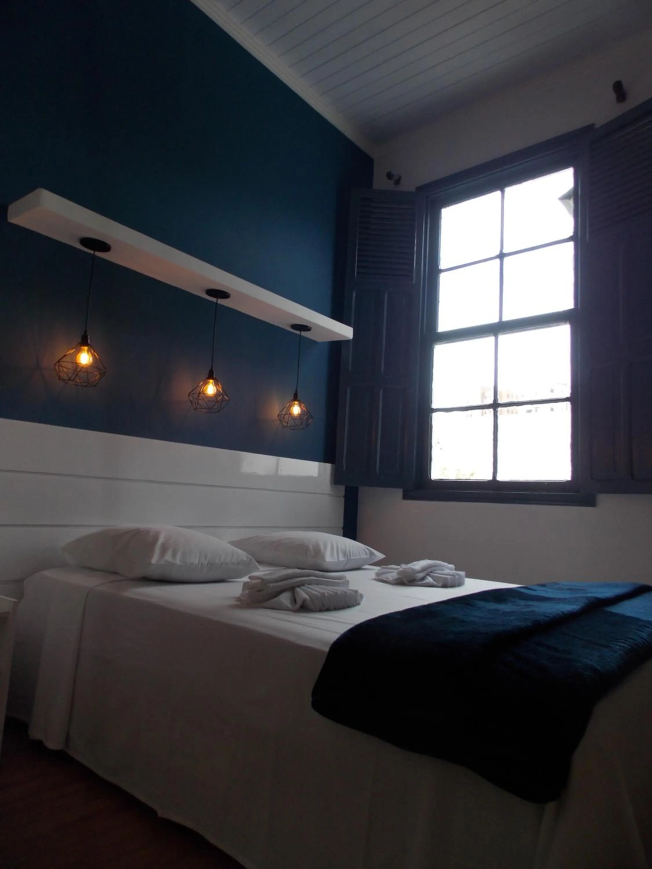 Single Room in MOVA Hotel D'oeste - Localizado em frente a Praça Principal da Cidade, na área Central - Pé na Praça