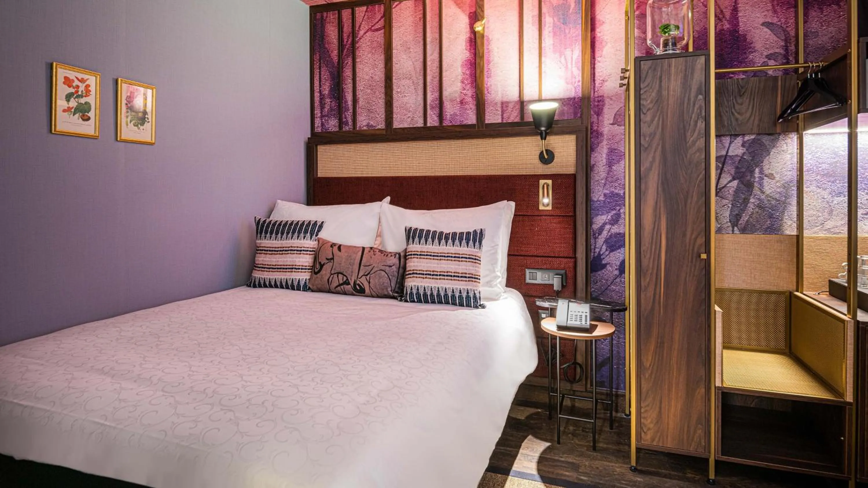 Single Room in Hotel Indigo Brussels - City by IHG