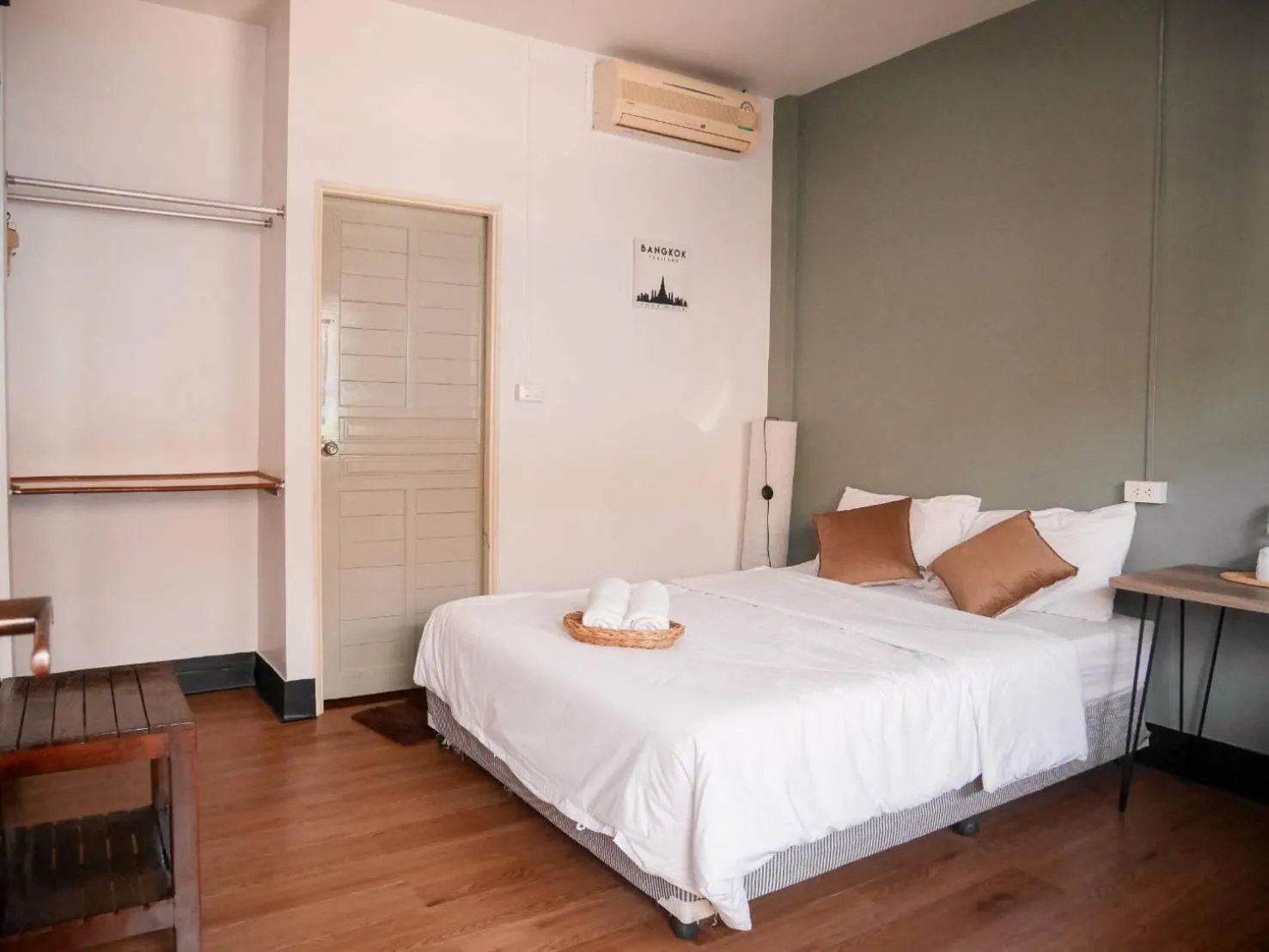 Standard Double Room in Orchid House