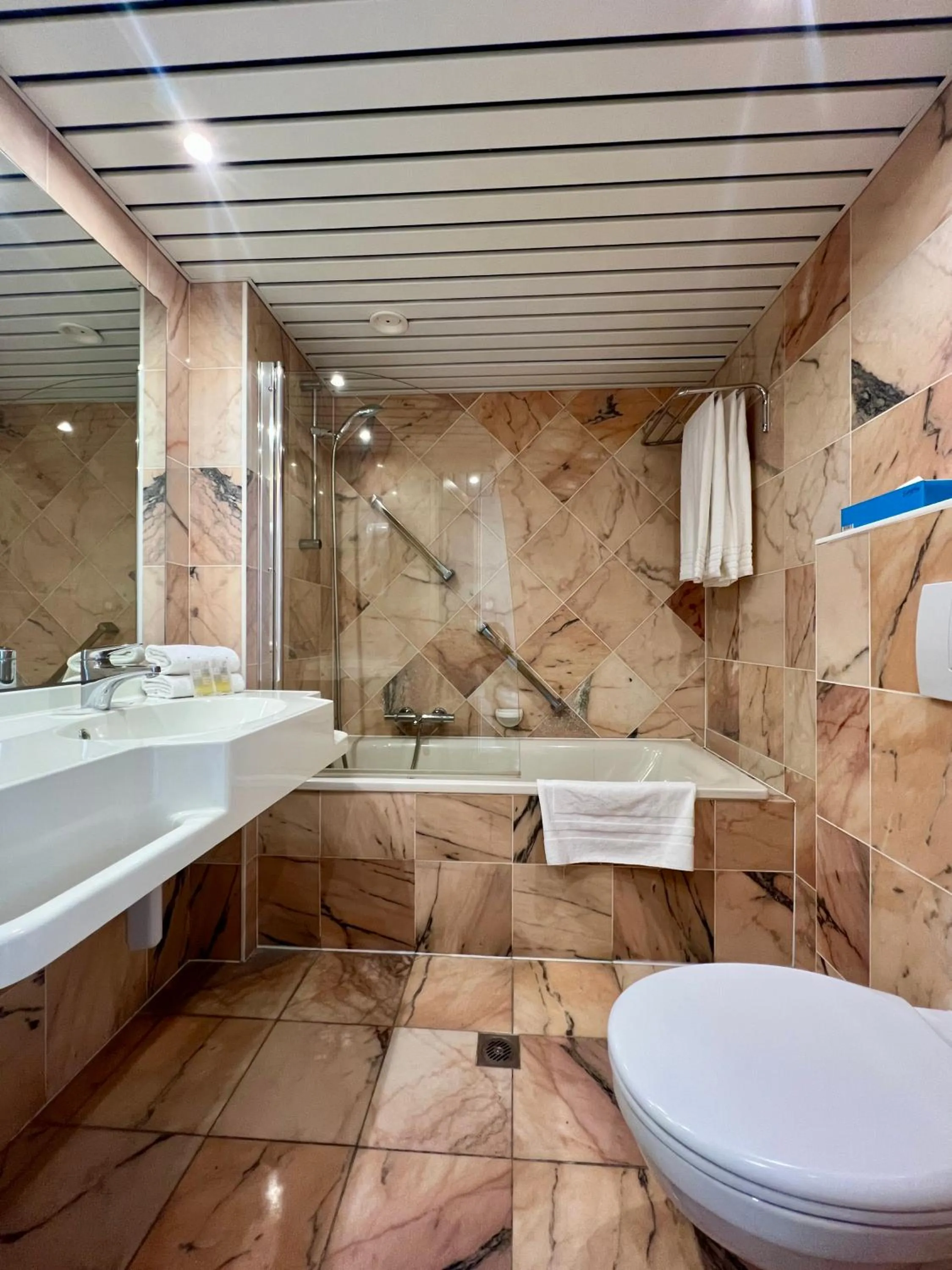 Superior Triple Room in Bedford Hotel Brussels