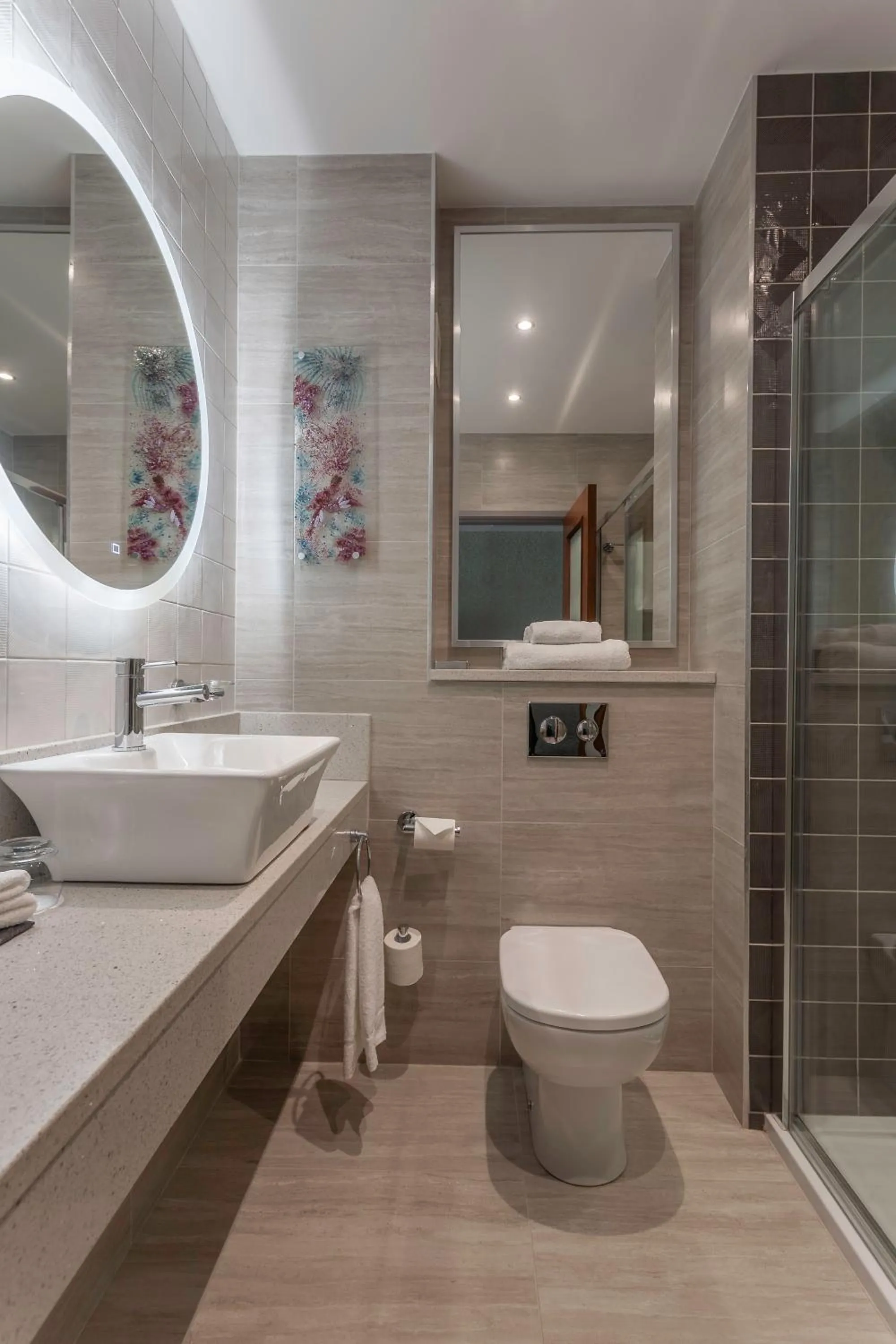 Standard Twin Room in Clontarf Castle Hotel