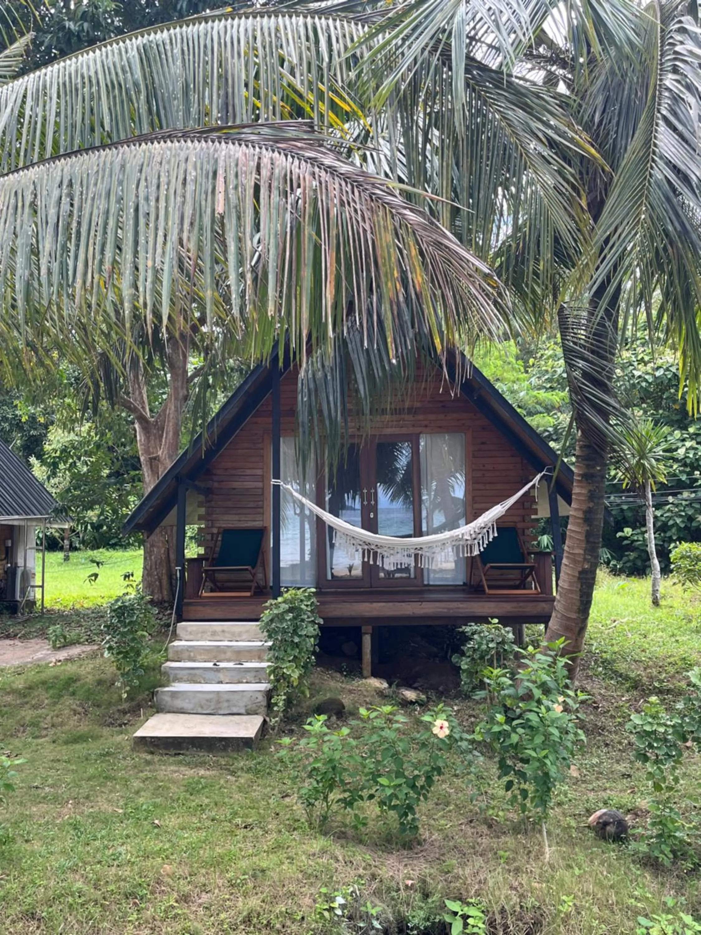 Bungalow with Sea View in A-Na-Lay Resort Koh Kood