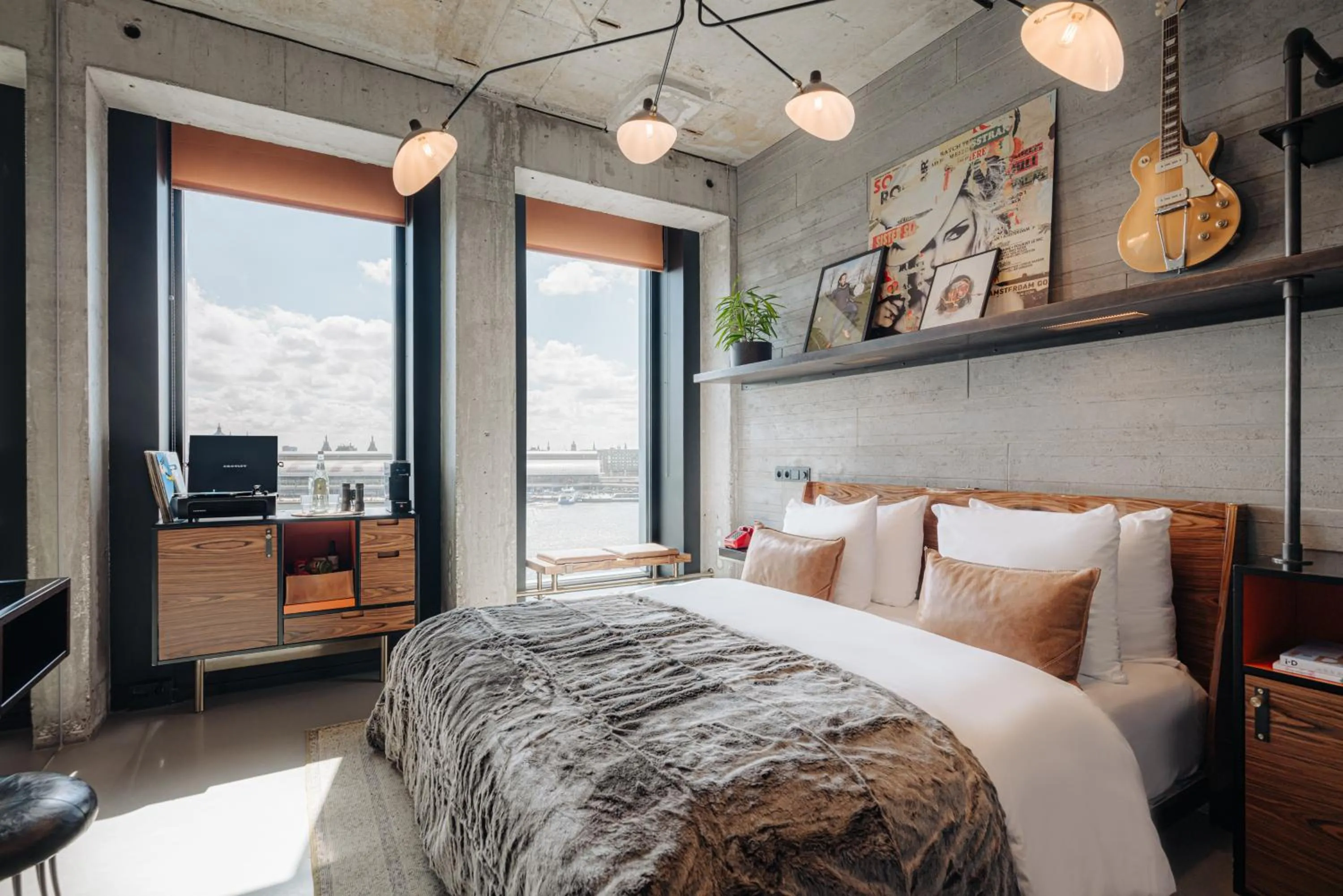 Deluxe Room with City View in Sir Adam Hotel, part of Sircle Collection