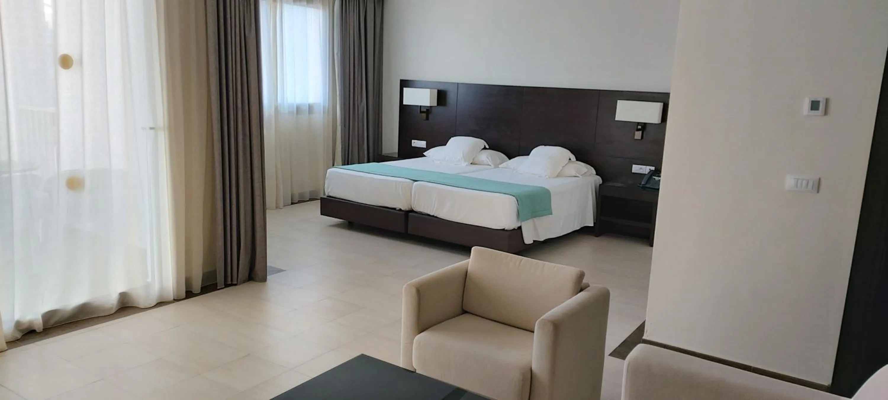 Family Room with Garden View in Concorde Green Park Palace